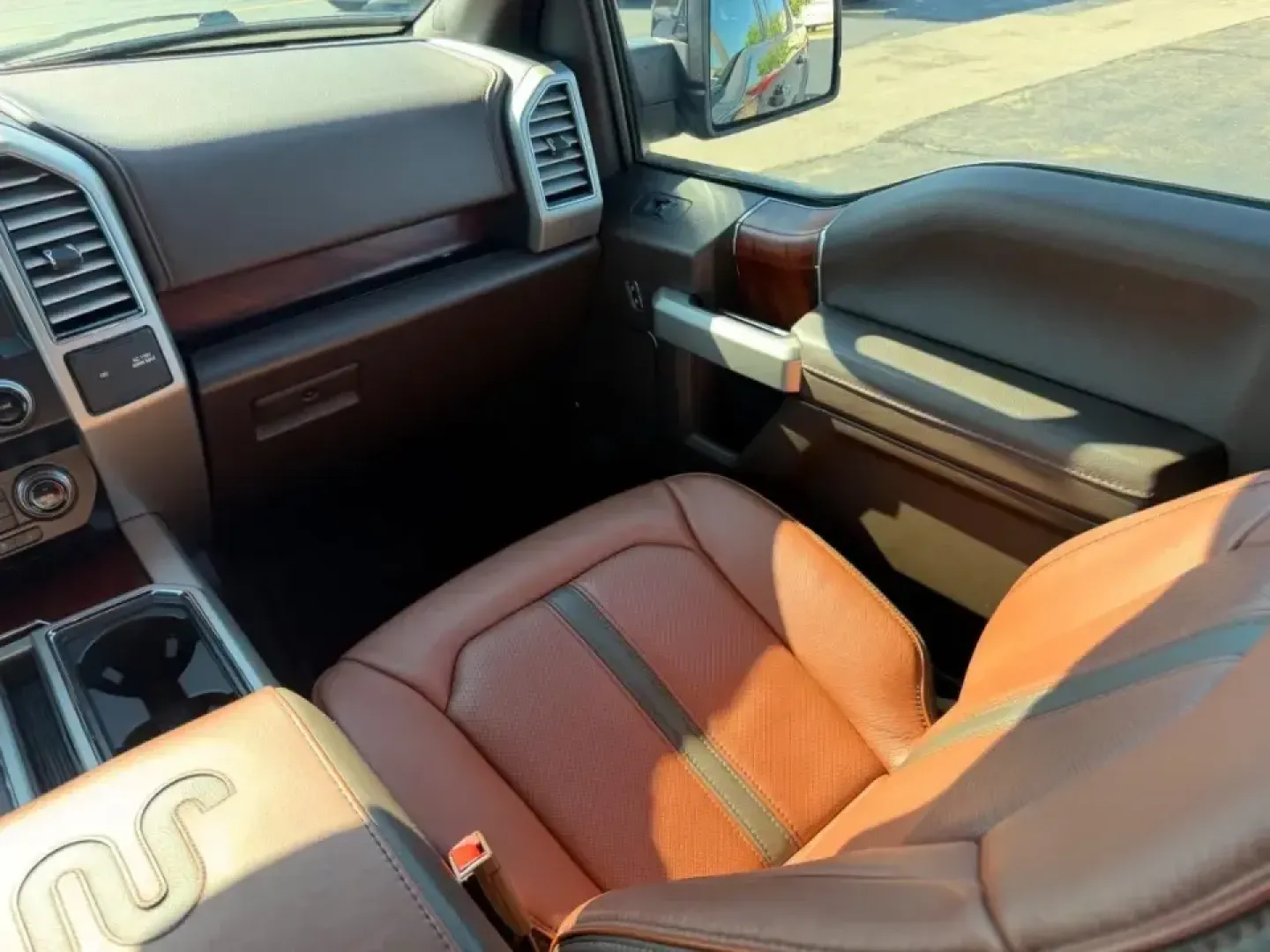 2020 /Dark Marsala Leather Ford F-150 King Ranch (1FTEW1E41LF) with an 3.5L V6 engine, Automatic transmission, located at 970 Woodlawn Dr., Farmington, MO, 63640, (573) 431-7800, 37.825642, -90.468674 - Whether your weekends revolve around towing a boat to the lake, hauling supplies for a home project, or packing up the family for a road trip through the Ozarks, this 2020 Ford F-150 King Ranch is the kind of truck that fits real life. With its upscale cabin, confident Four Wheel Drive capability, a - Photo#16