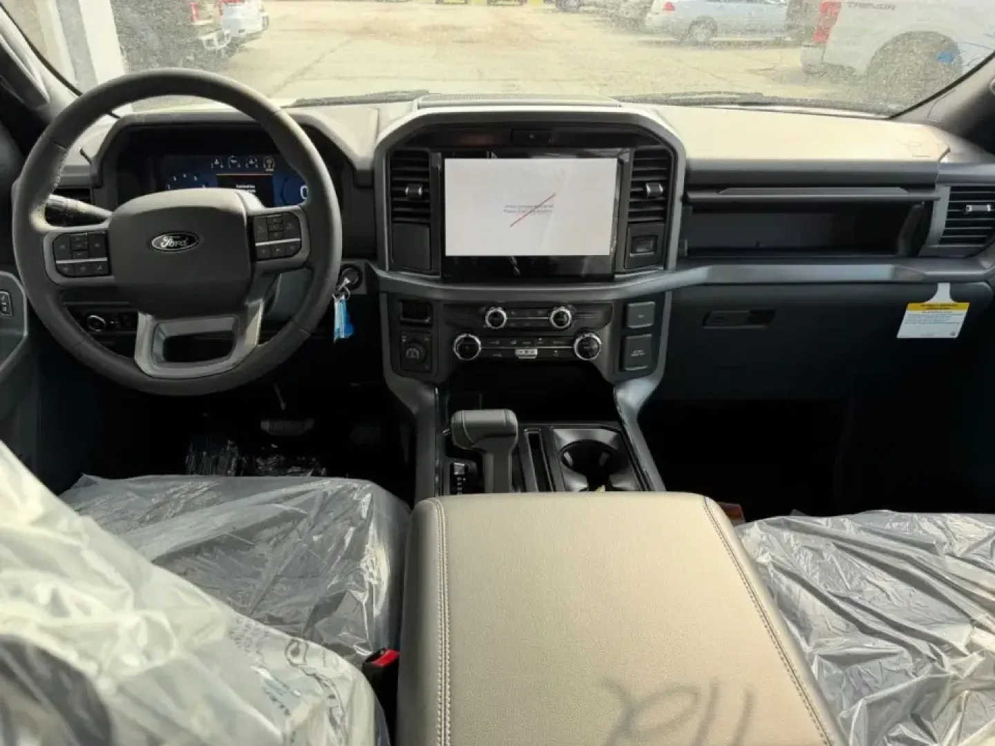 2026 /Black Cloth Ford F-150 XLT (1FTFW3L55TK) with an 5.0L engine, 6A transmission, located at 141 Commercial Dr, Fredericktown, MO, 63645, (573) 783-6432, 37.570087, -90.320648 - Built for Ozark backroads, jobsite demands, and effortless weekend getaways, this 2026 Ford F-150 XLT is the kind of truck that fits real life in Southeast Missouri-whether you're hauling gear to a campsite, towing for a home project, or cruising comfortably on the daily drive. With just 15 miles on - Photo#9
