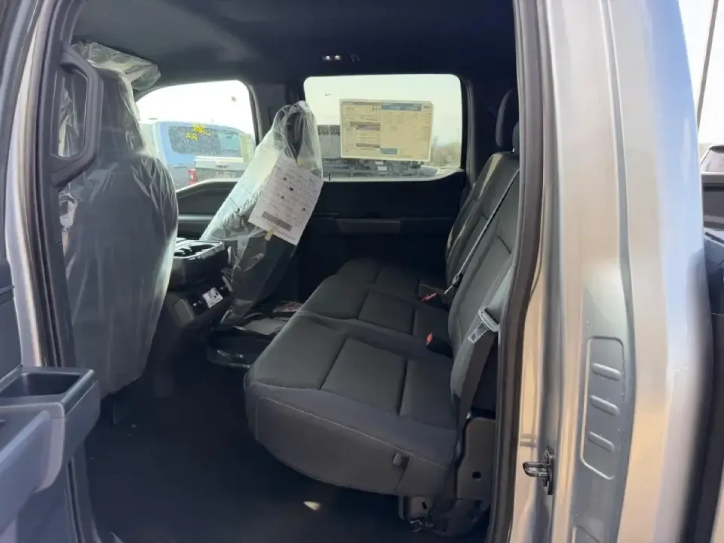 2026 /Black Cloth Ford F-150 XLT (1FTFW3L55TK) with an 5.0L engine, 6A transmission, located at 141 Commercial Dr, Fredericktown, MO, 63645, (573) 783-6432, 37.570087, -90.320648 - Built for Ozark backroads, jobsite demands, and effortless weekend getaways, this 2026 Ford F-150 XLT is the kind of truck that fits real life in Southeast Missouri-whether you're hauling gear to a campsite, towing for a home project, or cruising comfortably on the daily drive. With just 15 miles on - Photo#8