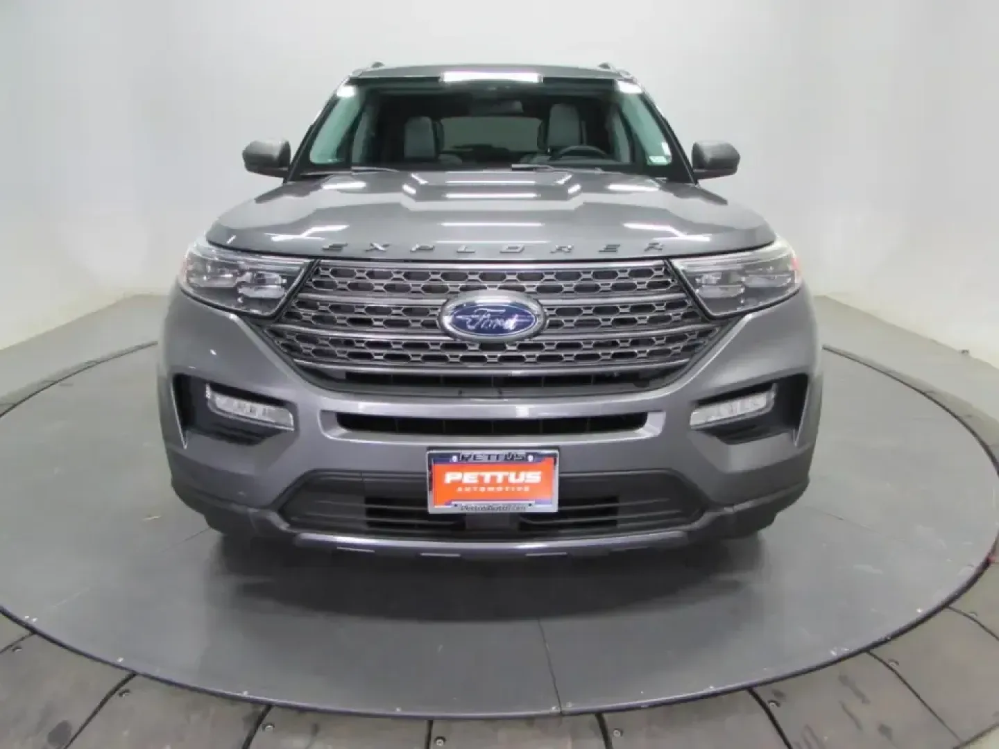 2021 /Light Slate Ford Explorer XLT (1FMSK8DH0MG) with an 2.3L L4 DOHC 16V engine, Automatic transmission, located at 12836 Highway 21, De Soto, MO, 63020, (636) 337-7777, 38.151867, -90.575615 - Ready for school drop-offs, long commutes down MO-21, and weekend escapes to Washington State Park or a day trip toward St. Louis, this 2021 Ford Explorer XLT is the kind of SUV that fits real life in De Soto. With confident Four Wheel Drive for rough weather, roomy three-row flexibility for growing - Photo#1