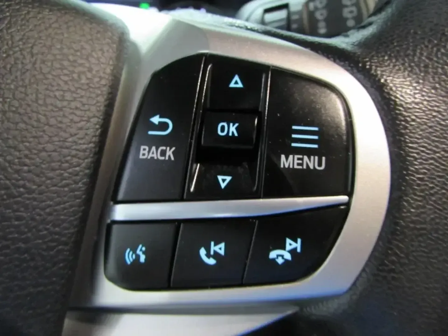 2021 /Light Slate Ford Explorer XLT (1FMSK8DH0MG) with an 2.3L L4 DOHC 16V engine, Automatic transmission, located at 12836 Highway 21, De Soto, MO, 63020, (636) 337-7777, 38.151867, -90.575615 - Ready for school drop-offs, long commutes down MO-21, and weekend escapes to Washington State Park or a day trip toward St. Louis, this 2021 Ford Explorer XLT is the kind of SUV that fits real life in De Soto. With confident Four Wheel Drive for rough weather, roomy three-row flexibility for growing - Photo#26