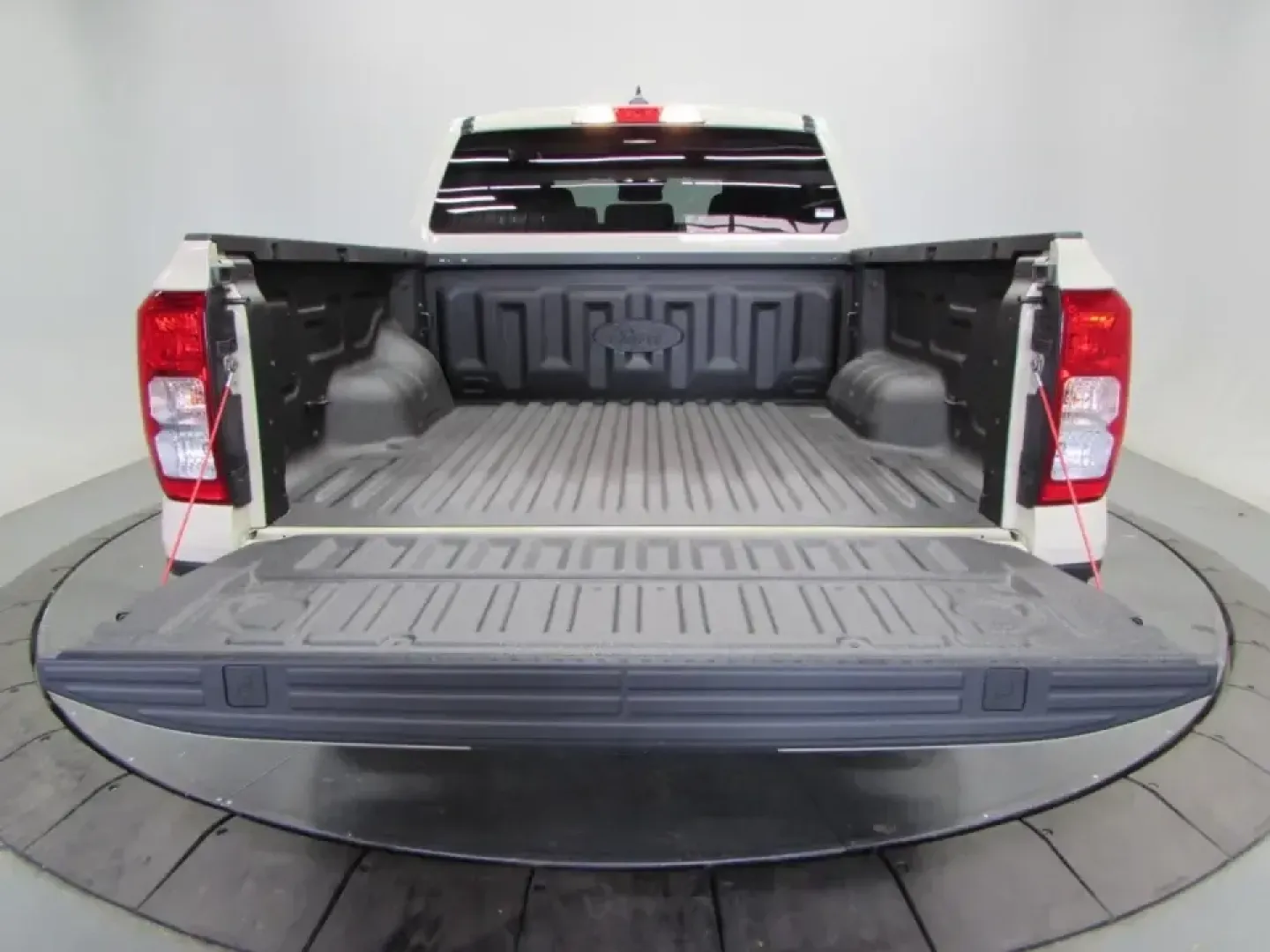 2026 /Ebony Ford Ranger XL (1FTER4PH6TL) with an 2.3L EcoBoost engine, Automatic transmission, located at 12836 Highway 21, De Soto, MO, 63020, (636) 337-7777, 38.151867, -90.575615 - Built for busy workweeks in De Soto and spontaneous weekend escapes to the Ozarks, this **2026 Ford Ranger XL 4WD** is the kind of midsize truck that fits real life-whether you're hauling supplies, commuting down **MO-21**, or loading up for a river day near the **Big River**. With just **5 miles** - Photo#10