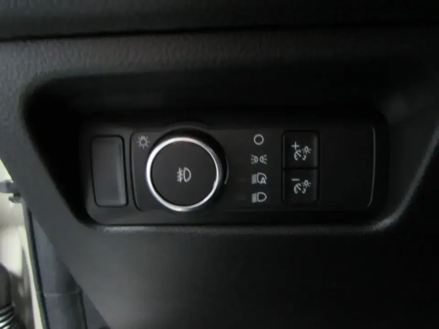 2026 /Ebony Ford Ranger XL (1FTER4PH6TL) with an 2.3L EcoBoost engine, Automatic transmission, located at 12836 Highway 21, De Soto, MO, 63020, (636) 337-7777, 38.151867, -90.575615 - Built for busy workweeks in De Soto and spontaneous weekend escapes to the Ozarks, this **2026 Ford Ranger XL 4WD** is the kind of midsize truck that fits real life-whether you're hauling supplies, commuting down **MO-21**, or loading up for a river day near the **Big River**. With just **5 miles** - Photo#20