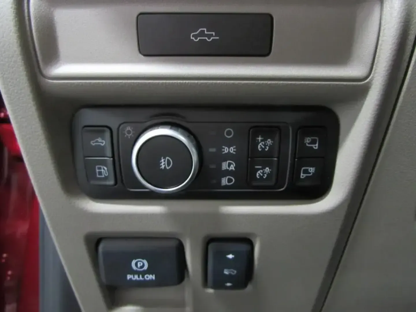 2026 Ford F-150 Platinum (1FTFW7LD0TF) with an 3.5L V6 engine, 6A transmission, located at 12836 Highway 21, De Soto, MO, 63020, (636) 337-7777, 38.151867, -90.575615 - Whether your weekends revolve around towing a boat to nearby lakes, hauling gear for home projects, or packing up the crew for a road trip down I55, this 2026 Ford F150 Platinum Hybrid is built for a lifestyle that doesn't slow down. With just **5 miles** on the odometer, it offers the confidence of - Photo#22