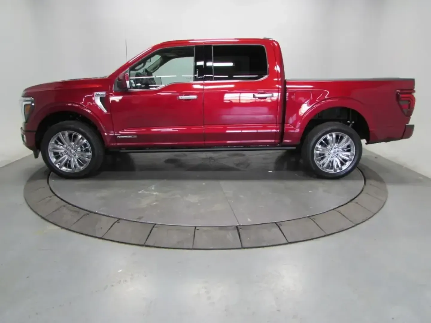 2026 Ford F-150 Platinum (1FTFW7LD0TF) with an 3.5L V6 engine, 6A transmission, located at 12836 Highway 21, De Soto, MO, 63020, (636) 337-7777, 38.151867, -90.575615 - Whether your weekends revolve around towing a boat to nearby lakes, hauling gear for home projects, or packing up the crew for a road trip down I55, this 2026 Ford F150 Platinum Hybrid is built for a lifestyle that doesn't slow down. With just **5 miles** on the odometer, it offers the confidence of - Photo#3