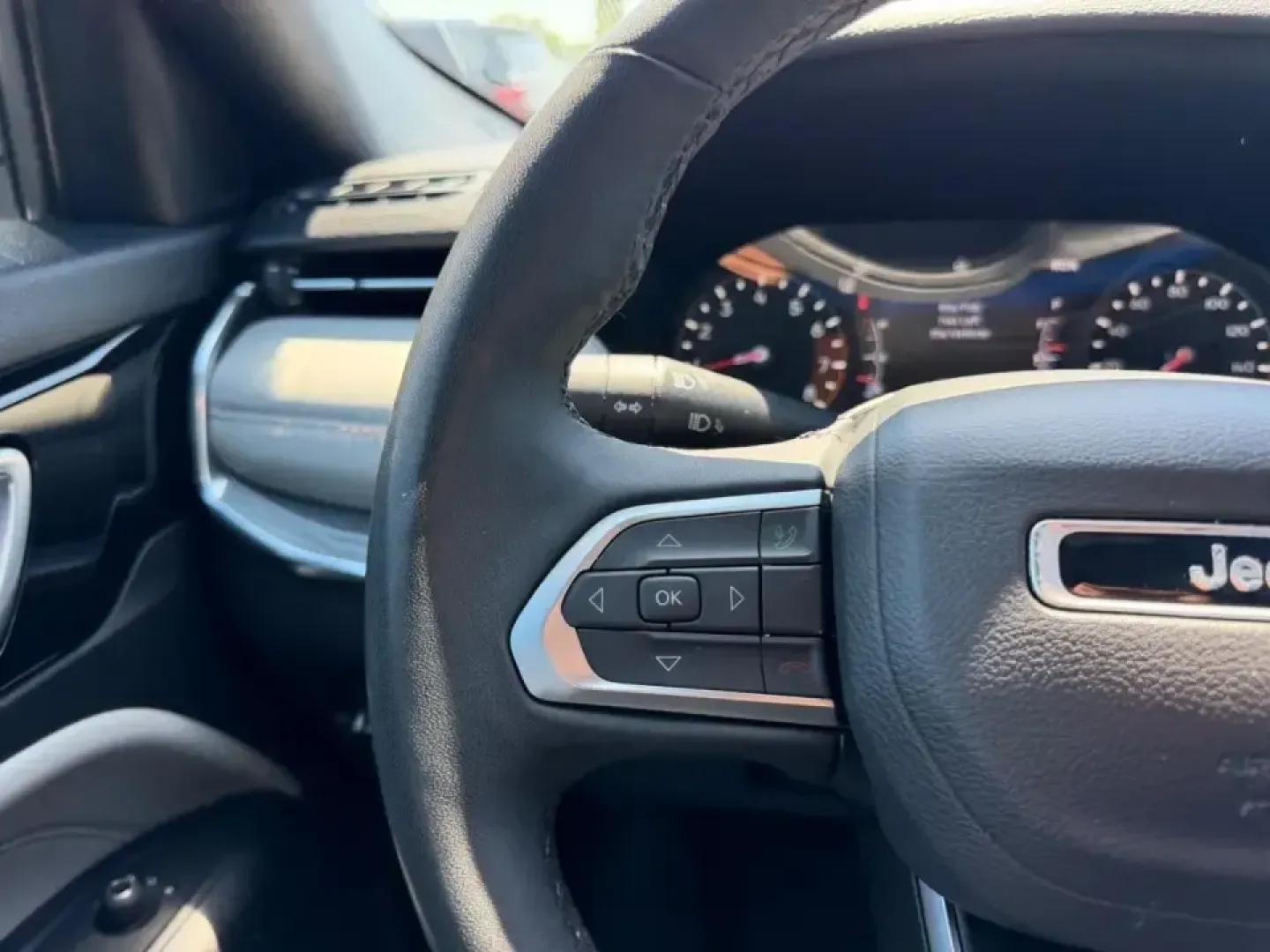 2024 /Black Leather Jeep Compass Limited (3C4NJDCNXRT) with an 2.0L I4 DOHC DI Turbo engine, Automatic transmission, located at 970 Woodlawn Dr., Farmington, MO, 63640, (573) 431-7800, 37.825642, -90.468674 - Weekend getaways to the St. Francois Mountains, confident winter commuting on slick Missouri mornings, and everyday errands around town-this 2024 Jeep Compass Limited 4x4 is built for the lifestyle of drivers who want one SUV that can do it all. If you've been searching used cars near me and need a - Photo#11