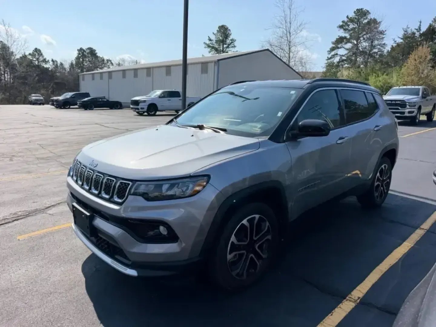 2024 /Black Leather Jeep Compass Limited (3C4NJDCNXRT) with an 2.0L I4 DOHC DI Turbo engine, Automatic transmission, located at 970 Woodlawn Dr., Farmington, MO, 63640, (573) 431-7800, 37.825642, -90.468674 - Weekend getaways to the St. Francois Mountains, confident winter commuting on slick Missouri mornings, and everyday errands around town-this 2024 Jeep Compass Limited 4x4 is built for the lifestyle of drivers who want one SUV that can do it all. If you've been searching used cars near me and need a - Photo#1