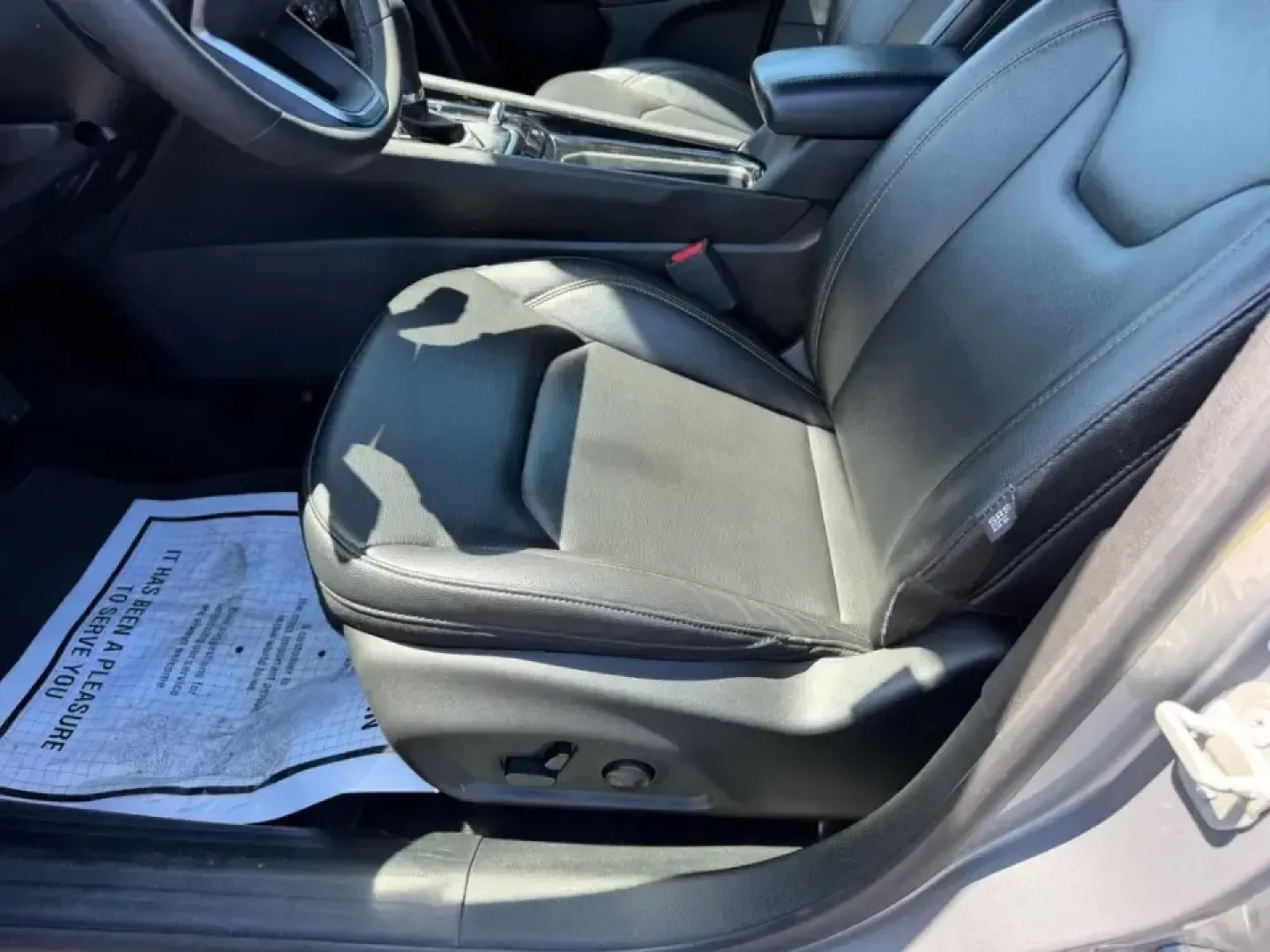 2024 /Black Leather Jeep Compass Limited (3C4NJDCNXRT) with an 2.0L I4 DOHC DI Turbo engine, Automatic transmission, located at 970 Woodlawn Dr., Farmington, MO, 63640, (573) 431-7800, 37.825642, -90.468674 - Weekend getaways to the St. Francois Mountains, confident winter commuting on slick Missouri mornings, and everyday errands around town-this 2024 Jeep Compass Limited 4x4 is built for the lifestyle of drivers who want one SUV that can do it all. If you've been searching used cars near me and need a - Photo#18