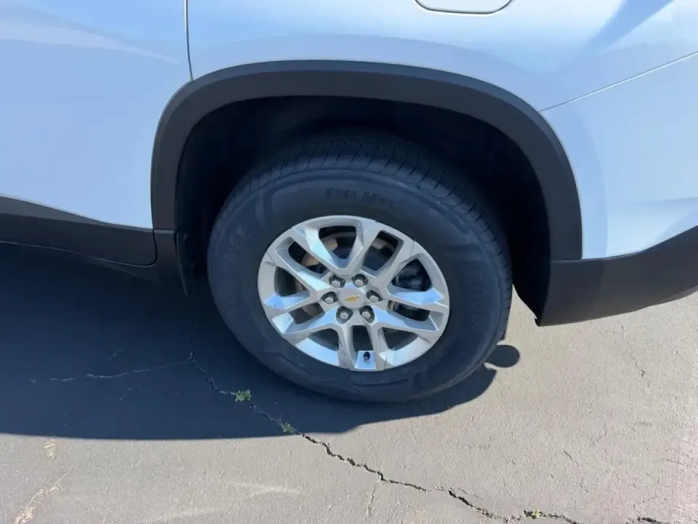 2021 /Jet Black Cloth Chevrolet Traverse LT 1LT (1GNEVGKW1MJ) with an 3.6L V6 / SIDI / VVT engine, Automatic transmission, located at 970 Woodlawn Dr., Farmington, MO, 63640, (573) 431-7800, 37.825642, -90.468674 - Pack up the kids, load the cooler, and point the nose toward weekend fun-this 2021 Chevrolet Traverse LT 1LT is built for real-life family logistics and road-trip comfort, with the confidence of All Wheel Drive for Missouri weather and those last-minute getaways. If you've been searching for a spaci - Photo#6