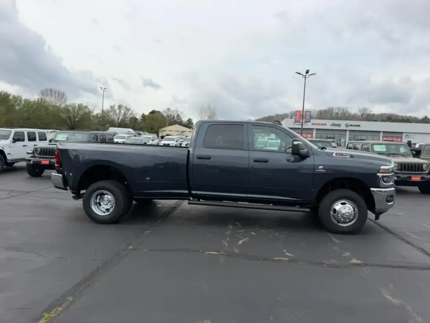 2026 /Diesel Gray/Black Cloth Ram 3500 Tradesman (3C63RRGL2TG) with an Straight 6 Turbocharged Diesel engine, 6A transmission, located at 970 Woodlawn Dr., Farmington, MO, 63640, (573) 431-7800, 37.825642, -90.468674 - Built for the kind of life that doesn't stop when the pavement ends, this 2026 Ram 3500 Tradesman is the work-and-weekend truck for Farmington drivers who haul, tow, and travel with confidence-whether you're heading out before sunrise for the jobsite, loading up for a family road trip, or pulling a - Photo#1