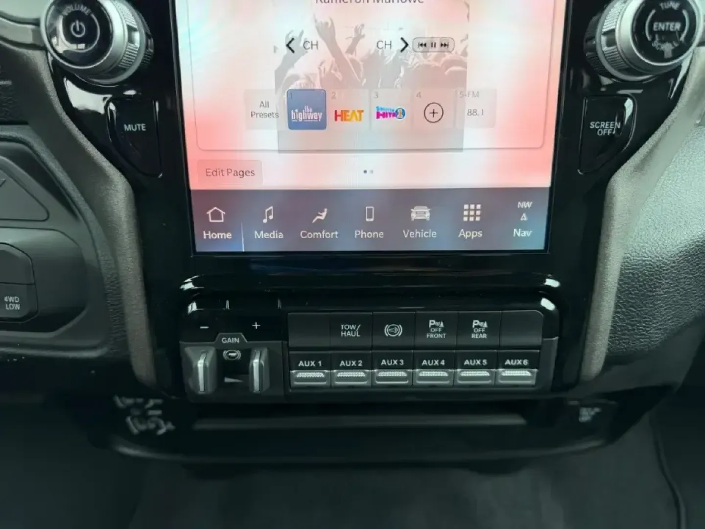 2026 /Diesel Gray/Black Cloth Ram 3500 Tradesman (3C63RRGL4TG) with an Straight 6 Turbocharged Diesel engine, 6A transmission, located at 970 Woodlawn Dr., Farmington, MO, 63640, (573) 431-7800, 37.825642, -90.468674 - Built for the kind of life where the workday doesn't end at 5 and the weekend starts with a trailer hitch, this 2026 Ram 3500 Tradesman is the heavy-duty partner for hauling, towing, and getting confidently through Missouri backroads year-round. Whether you're a contractor heading out before sunrise - Photo#15