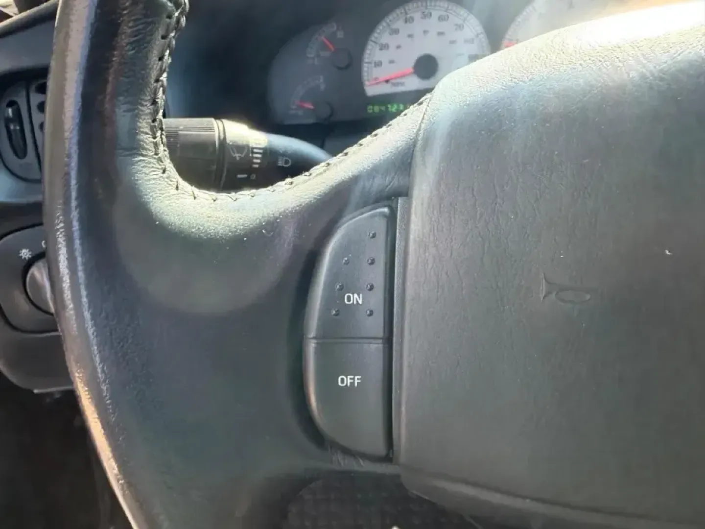 2000 /Black Leather Ford F-150 Harley-Davidson (2FTRX07L3YC) with an 5.4L engine, 4-Speed Automatic Overdrive transmission, located at 141 Commercial Dr, Fredericktown, MO, 63645, (573) 783-6432, 37.570087, -90.320648 - Own the commute, the campsite, and the weekend cruise with a truck that turns errands into an experience: this 2000 Ford F-150 Harley-Davidson Edition is built for drivers who want classic American style with real everyday usefulness. Whether you're hauling gear to a tailgate, towing a small trailer - Photo#11