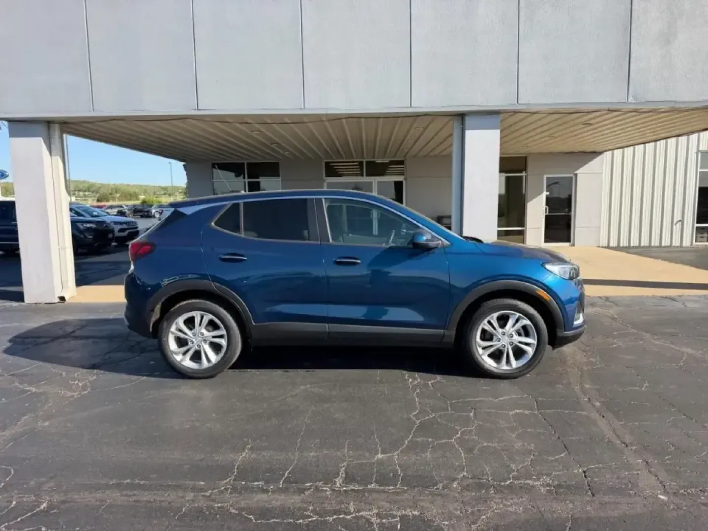 2020 /Whisper Beige with Ebony interior accents Cloth Buick Encore GX Preferred (KL4MMCSL6LB) with an ECOTEC 1.3L Turbo engine, Automatic transmission, located at 141 Commercial Dr, Fredericktown, MO, 63645, (573) 783-6432, 37.570087, -90.320648 - Whether you're juggling school drop-offs, commuting down US-67, or planning a weekend escape to Johnson's Shut-Ins, this 2020 Buick Encore GX Preferred is the kind of compact SUV that fits real-life Fredericktown, MO driving. With confident All Wheel Drive, a fuel-sipping 1.3L turbocharged engine, a - Photo#1
