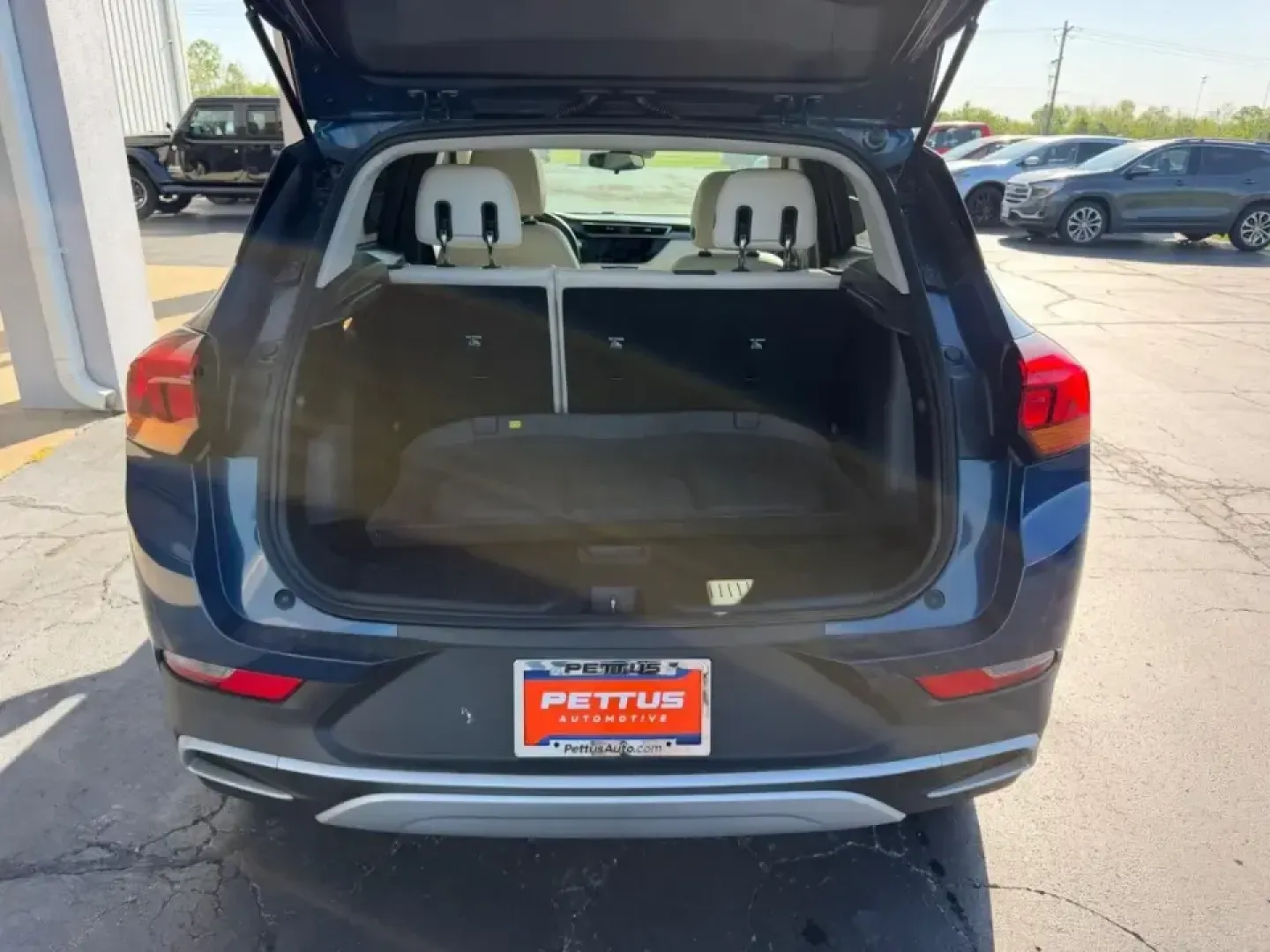 2020 /Whisper Beige with Ebony interior accents Cloth Buick Encore GX Preferred (KL4MMCSL6LB) with an ECOTEC 1.3L Turbo engine, Automatic transmission, located at 141 Commercial Dr, Fredericktown, MO, 63645, (573) 783-6432, 37.570087, -90.320648 - Whether you're juggling school drop-offs, commuting down US-67, or planning a weekend escape to Johnson's Shut-Ins, this 2020 Buick Encore GX Preferred is the kind of compact SUV that fits real-life Fredericktown, MO driving. With confident All Wheel Drive, a fuel-sipping 1.3L turbocharged engine, a - Photo#4