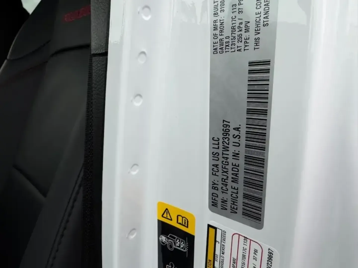 2026 /Black Leather Jeep Wrangler Rubicon X (1C4RJXFG4TW) with an 3.6L V6 engine, 6M transmission, located at 970 Woodlawn Dr., Farmington, MO, 63640, (573) 431-7800, 37.825642, -90.468674 - If your weekends revolve around trail days, river runs, and spontaneous road trips-and your weekdays still demand a comfortable, confidence-inspiring commuter-this 2026 Jeep Wrangler Rubicon is built for the lifestyle. With just 25 miles, it feels fresh off the factory line, ready to tackle Missouri - Photo#21