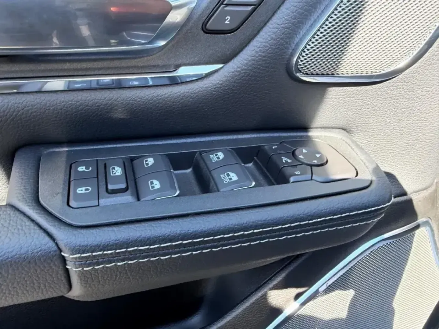 2026 /Black Leather Ram 1500 Laramie (1C6SRFJT0TN) with an 5.7L engine, Automatic transmission, located at 970 Woodlawn Dr., Farmington, MO, 63640, (573) 431-7800, 37.825642, -90.468674 - Whether your weekends revolve around pulling a boat toward St. Joe State Park, hauling supplies for a home project, or cruising comfortably between Farmington and St. Louis on Highway 67, this truck is built for real-life Missouri driving. The 2026 Ram 1500 Laramie in bold Forged Red delivers the ki - Photo#20