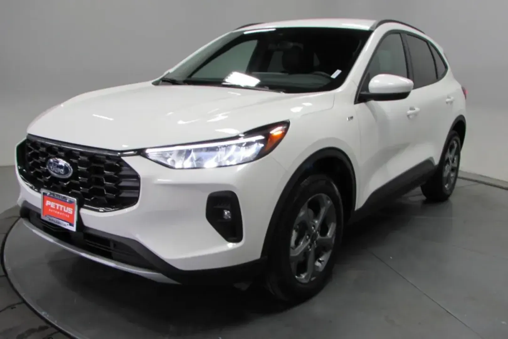 2025 /Ebony Leather Trimmed Ford Escape Hybrid ST-Line Select (1FMCU9NZ1SU) with an 2.5L iVCT Atkinson Cycle I-4 Hybrid engine, located at 12836 Highway 21, De Soto, MO, 63020, (636) 337-7777, 38.151867, -90.575615 - **Experience Adventure with the 2025 Ford Escape Hybrid Your Ideal SUV for Everyday Life!**<br /> <br /> Step into a world of versatile driving with the 2025 Ford Escape Hybrid. This sporty, all-wheel-drive SUV is not just a vehicle; it's your partner for every journey, whether you're commuting to - Photo#2