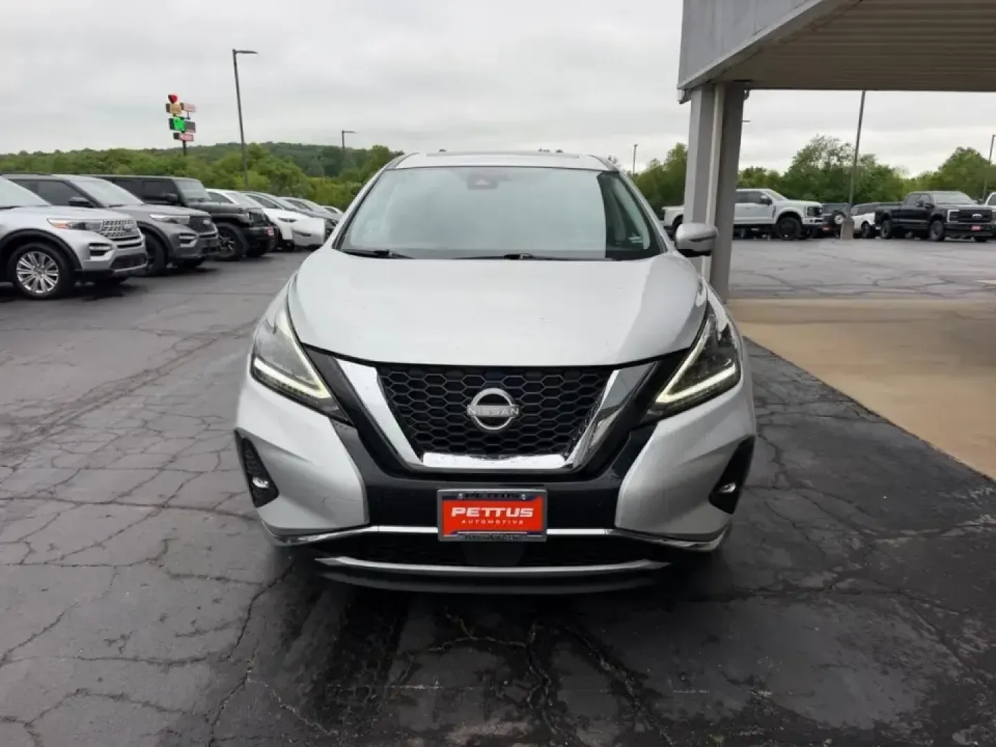 2023 /Graphite Leather Nissan Murano SL (5N1AZ2CS8PC) with an 3.5L DOHC 24-Valve V6 engine, Automatic transmission, located at 141 Commercial Dr, Fredericktown, MO, 63645, (573) 783-6432, 37.570087, -90.320648 - Whether your week is filled with long commutes down US-67, school drop-offs, or weekend escapes to St. Francois State Park, this 2023 Nissan Murano SL AWD is the kind of SUV that fits real-life Missouri driving. It blends confident all-weather traction, a smooth V6, and everyday comfort-making it a - Photo#7