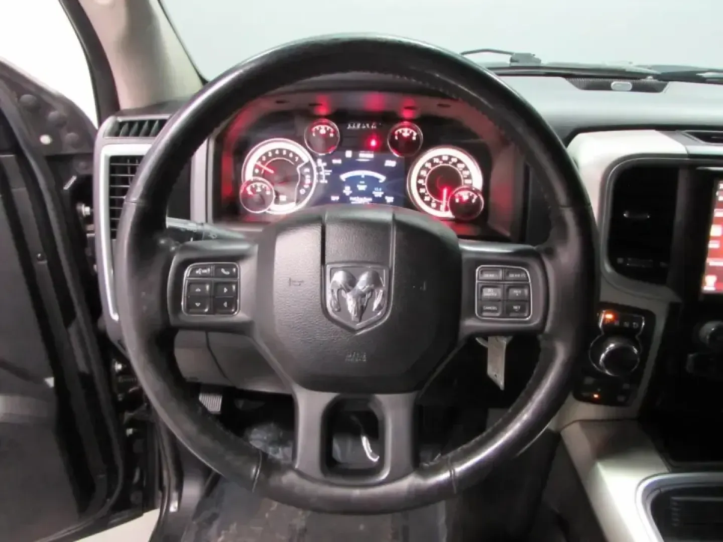 2016 /Diesel Gray/Black Ram 1500 Big Horn (3C6RR7LT6GG) with an 5.7L V8 OHV 16V engine, 6A transmission, located at 12830 Highway 21, De Soto, MO, 63020, (636) 337-7777, 38.153099, -90.573624 - Need a truck that can handle weekday commutes through Jefferson County and still be ready for weekend projects, lake runs, and backroad exploring? This 2016 Ram 1500 Big Horn 4x4 is built for the De Soto lifestyle-strong V8 power for towing and hauling, a comfortable crew cab for friends or family, - Photo#22