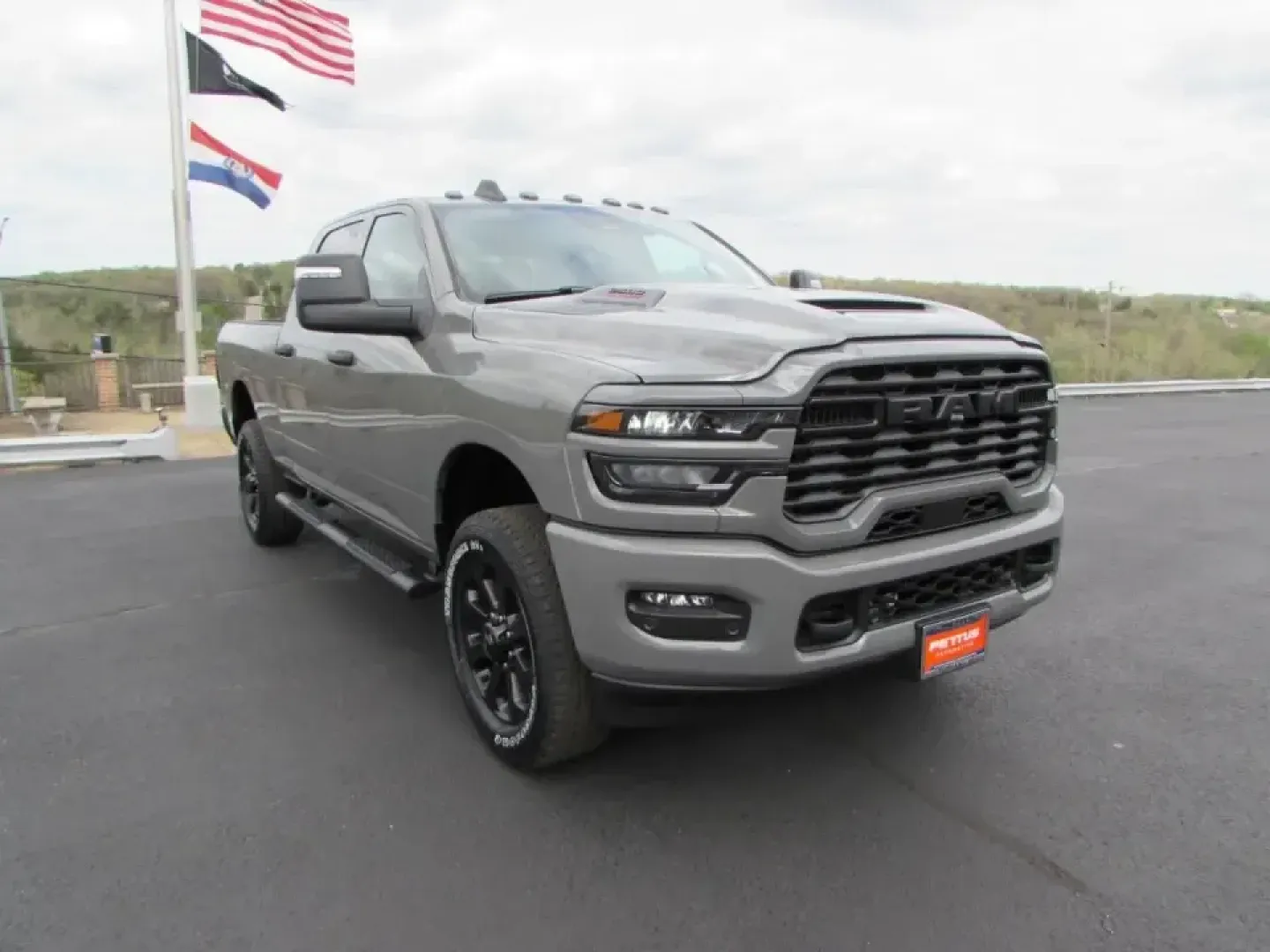 2026 /Black Ram 2500 Tradesman (3C6UR5CJ1TG) with an 6.4L V8 engine, 6A transmission, located at 12830 Highway 21, De Soto, MO, 63020, (636) 337-7777, 38.153099, -90.573624 - Built for big weekends, hard workdays, and everything in between, this 2026 Ram 2500 Tradesman is the kind of heavy-duty truck that fits real Missouri life-towing the boat for a run to Washington State Park, hauling supplies after a stop in De Soto, or cruising Highway 21 toward I-55 with confidence - Photo#0