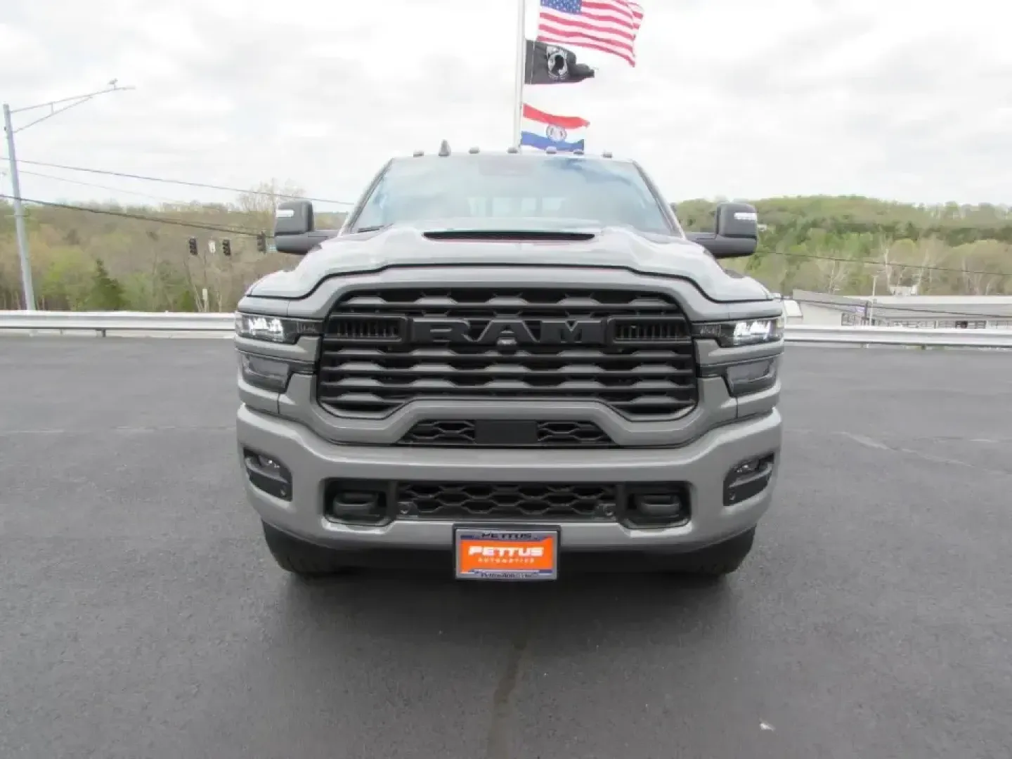 2026 /Black Ram 2500 Tradesman (3C6UR5CJ1TG) with an 6.4L V8 engine, 6A transmission, located at 12830 Highway 21, De Soto, MO, 63020, (636) 337-7777, 38.153099, -90.573624 - Built for big weekends, hard workdays, and everything in between, this 2026 Ram 2500 Tradesman is the kind of heavy-duty truck that fits real Missouri life-towing the boat for a run to Washington State Park, hauling supplies after a stop in De Soto, or cruising Highway 21 toward I-55 with confidence - Photo#1