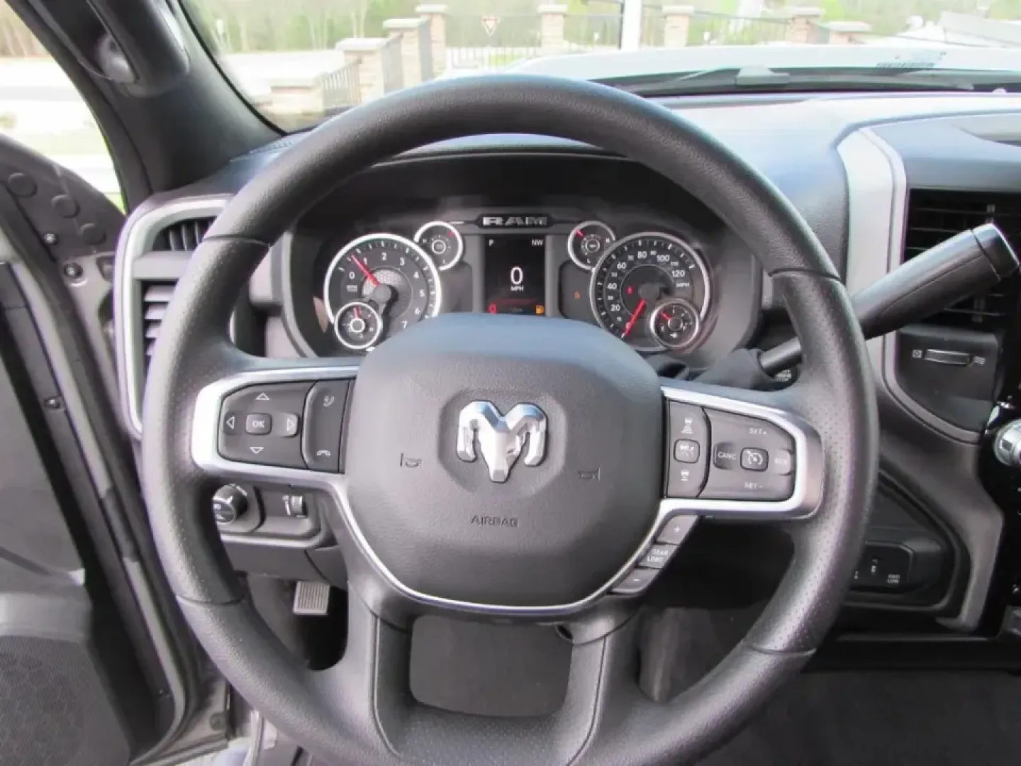 2026 /Black Ram 2500 Tradesman (3C6UR5CJ1TG) with an 6.4L V8 engine, 6A transmission, located at 12830 Highway 21, De Soto, MO, 63020, (636) 337-7777, 38.153099, -90.573624 - Built for big weekends, hard workdays, and everything in between, this 2026 Ram 2500 Tradesman is the kind of heavy-duty truck that fits real Missouri life-towing the boat for a run to Washington State Park, hauling supplies after a stop in De Soto, or cruising Highway 21 toward I-55 with confidence - Photo#21