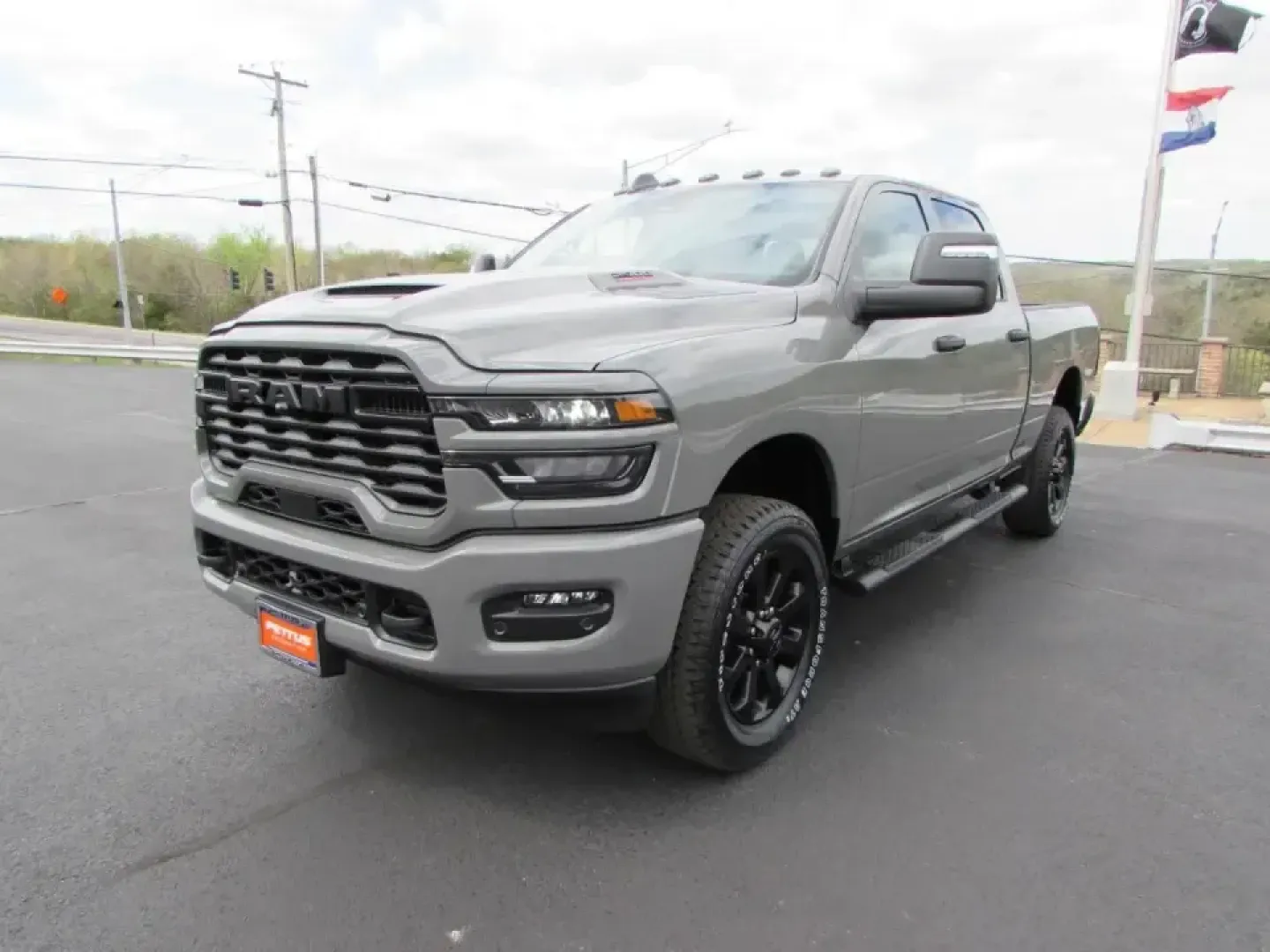 2026 /Black Ram 2500 Tradesman (3C6UR5CJ1TG) with an 6.4L V8 engine, 6A transmission, located at 12830 Highway 21, De Soto, MO, 63020, (636) 337-7777, 38.153099, -90.573624 - Built for big weekends, hard workdays, and everything in between, this 2026 Ram 2500 Tradesman is the kind of heavy-duty truck that fits real Missouri life-towing the boat for a run to Washington State Park, hauling supplies after a stop in De Soto, or cruising Highway 21 toward I-55 with confidence - Photo#2