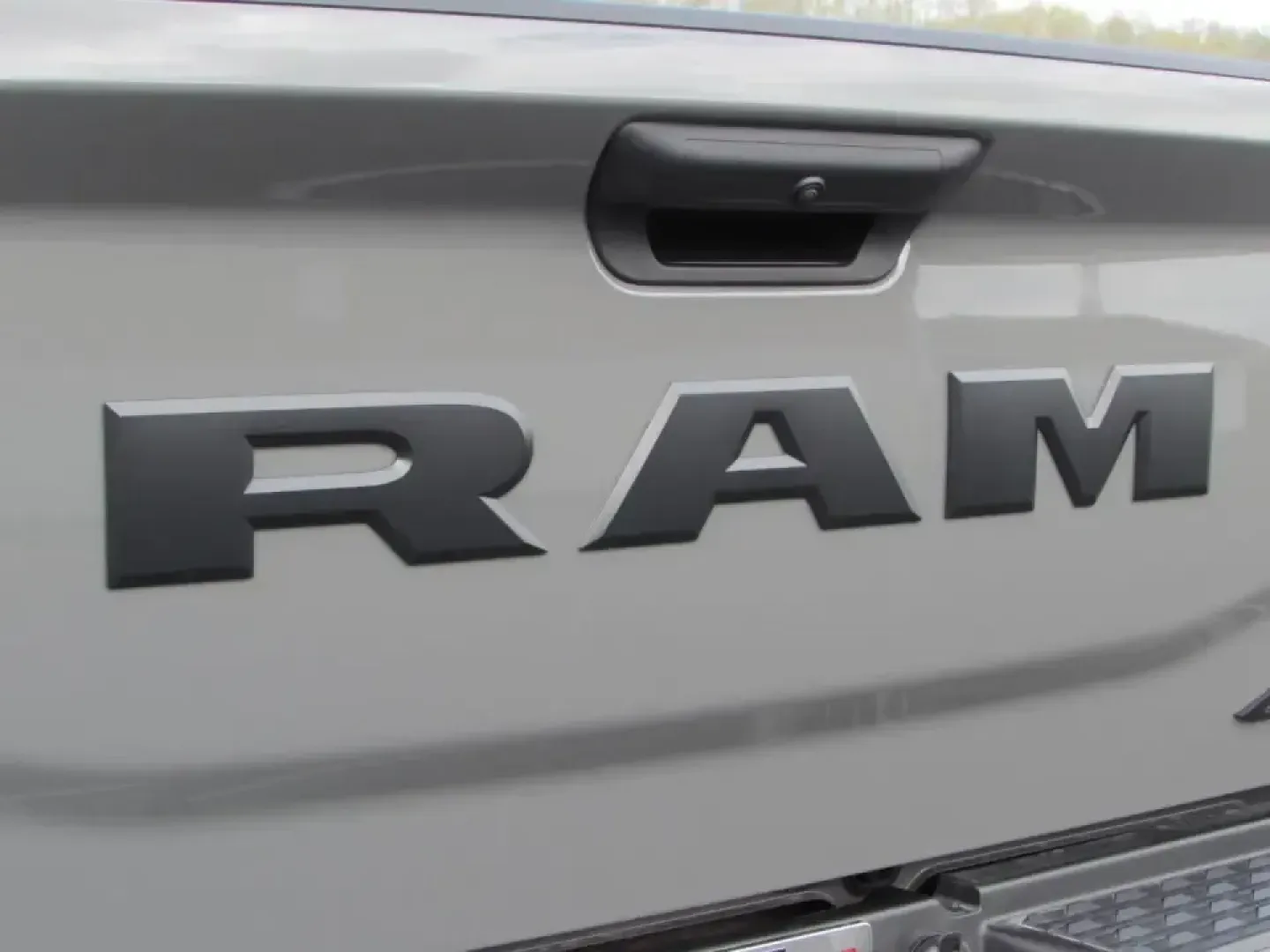 2026 /Black Ram 2500 Tradesman (3C6UR5CJ1TG) with an 6.4L V8 engine, 6A transmission, located at 12830 Highway 21, De Soto, MO, 63020, (636) 337-7777, 38.153099, -90.573624 - Built for big weekends, hard workdays, and everything in between, this 2026 Ram 2500 Tradesman is the kind of heavy-duty truck that fits real Missouri life-towing the boat for a run to Washington State Park, hauling supplies after a stop in De Soto, or cruising Highway 21 toward I-55 with confidence - Photo#30