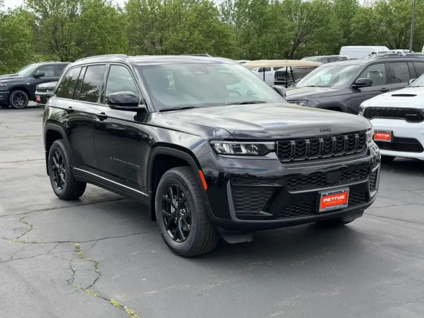 2026 /Global Black Suede Jeep Grand Cherokee Laredo Altitude (1C4RJHAR7TC) with an 2.0L engine, 8A transmission, located at 970 Woodlawn Dr., Farmington, MO, 63640, (573) 431-7800, 37.825642, -90.468674 - Whether your weekends revolve around family road trips to St. Joe State Park, daily commutes up Highway 67, or spontaneous gravel-road getaways through the Ozark foothills, this 2026 Jeep Grand Cherokee Laredo Altitude is built to make every mile feel effortless-and confident. With only 5 miles on t - Photo#0