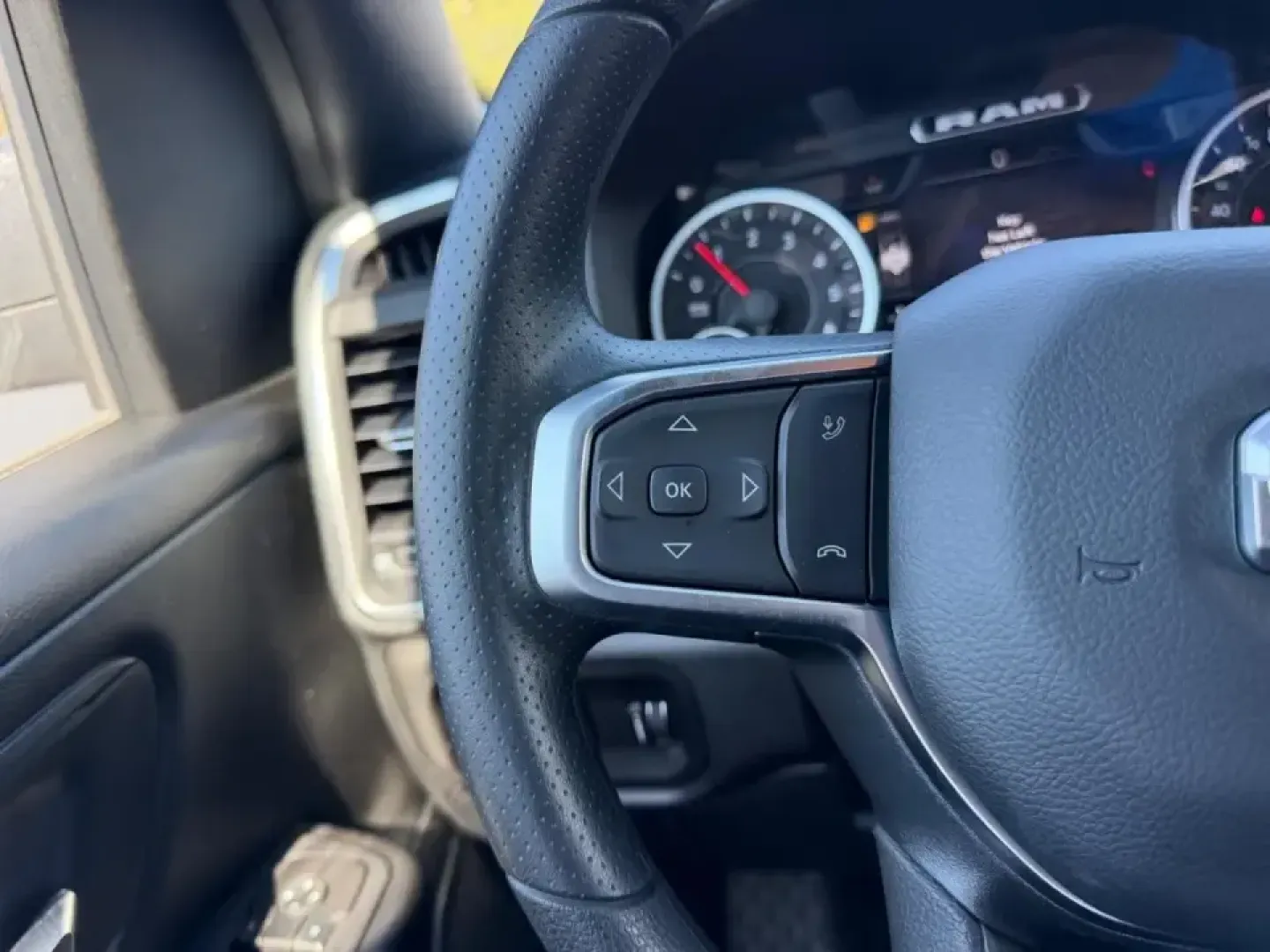 2026 /Diesel Gray/Black Cloth Ram 1500 Express (1C6SRFGT6TN) with an 5.7L engine, located at 970 Woodlawn Dr., Farmington, MO, 63640, (573) 431-7800, 37.825642, -90.468674 - Built for lake weekends, jobsite weekdays, and everything in between, this 2026 Ram 1500 Express is the kind of truck that makes Farmington life easier-whether you're towing gear for a day at St. Joe State Park, cruising down Highway 67 for a smooth commute, or loading up the crew for a Cardinals ga - Photo#11