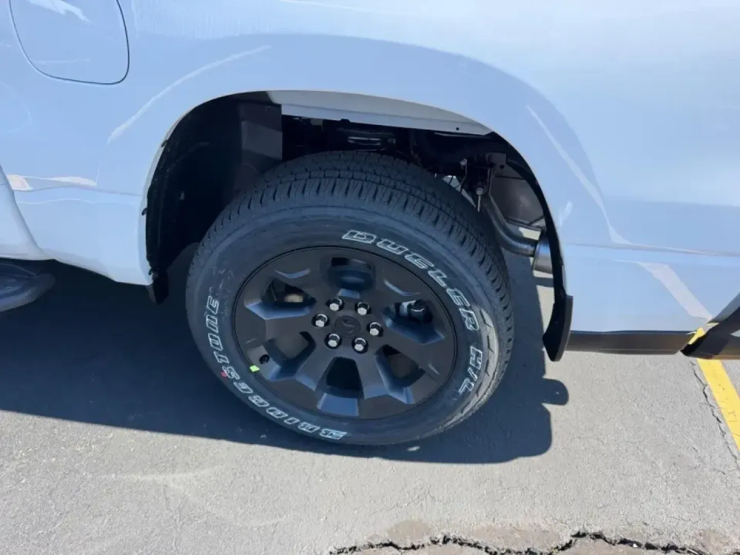 2026 /Diesel Gray/Black Cloth Ram 1500 Express (1C6SRFGT6TN) with an 5.7L engine, located at 970 Woodlawn Dr., Farmington, MO, 63640, (573) 431-7800, 37.825642, -90.468674 - Built for lake weekends, jobsite weekdays, and everything in between, this 2026 Ram 1500 Express is the kind of truck that makes Farmington life easier-whether you're towing gear for a day at St. Joe State Park, cruising down Highway 67 for a smooth commute, or loading up the crew for a Cardinals ga - Photo#5