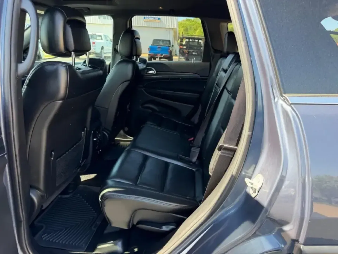 2020 /Black Leather Jeep Grand Cherokee Limited (1C4RJFBG7LC) with an 3.6L V6 24V VVT UPG I engine, Automatic transmission, located at 970 Woodlawn Dr., Farmington, MO, 63640, (573) 431-7800, 37.825642, -90.468674 - Whether you're planning weekend escapes to St. Joe State Park, commuting down US-67, or simply want a confident SUV for Missouri's changing seasons, this 2020 Jeep Grand Cherokee Limited is built for real life-comfortable for daily driving, capable for road trips, and ready when the weather turns. W - Photo#10