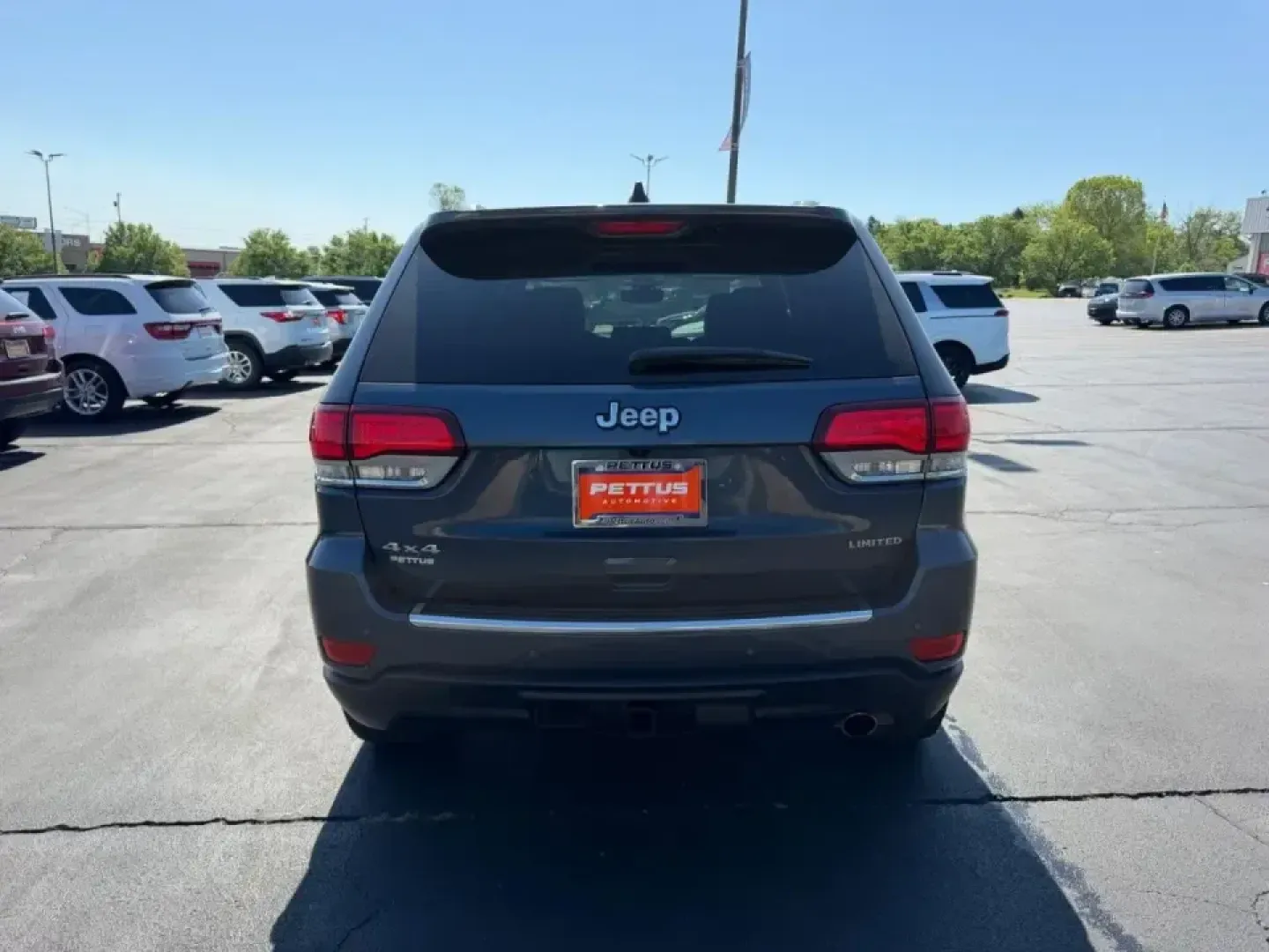 2020 /Black Leather Jeep Grand Cherokee Limited (1C4RJFBG7LC) with an 3.6L V6 24V VVT UPG I engine, Automatic transmission, located at 970 Woodlawn Dr., Farmington, MO, 63640, (573) 431-7800, 37.825642, -90.468674 - Whether you're planning weekend escapes to St. Joe State Park, commuting down US-67, or simply want a confident SUV for Missouri's changing seasons, this 2020 Jeep Grand Cherokee Limited is built for real life-comfortable for daily driving, capable for road trips, and ready when the weather turns. W - Photo#4
