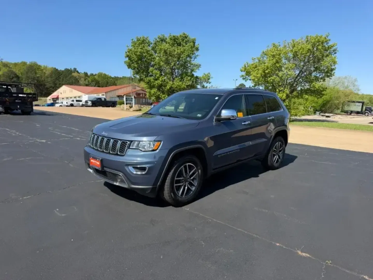 2020 /Black Leather Jeep Grand Cherokee Limited (1C4RJFBG7LC) with an 3.6L V6 24V VVT UPG I engine, Automatic transmission, located at 970 Woodlawn Dr., Farmington, MO, 63640, (573) 431-7800, 37.825642, -90.468674 - Whether you're planning weekend escapes to St. Joe State Park, commuting down US-67, or simply want a confident SUV for Missouri's changing seasons, this 2020 Jeep Grand Cherokee Limited is built for real life-comfortable for daily driving, capable for road trips, and ready when the weather turns. W - Photo#8
