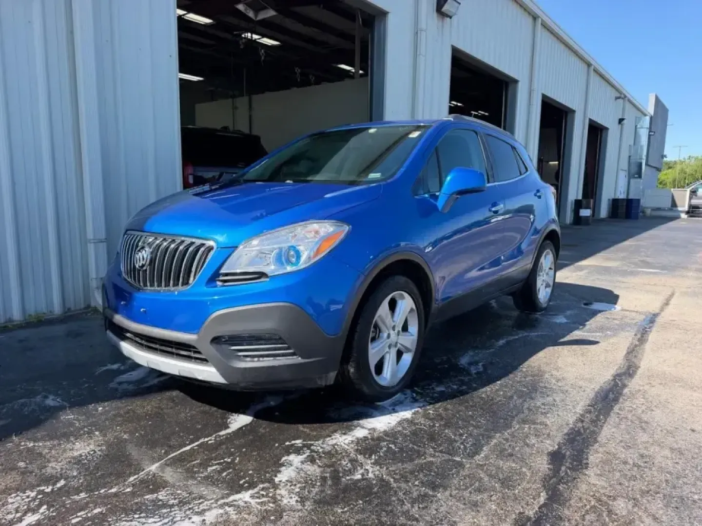 2016 Buick Encore Base (KL4CJASB7GB) with an ECOTEC Turbo 1.4L Variable Valve Timing DOHC 4-cylinder engine, Automatic transmission, located at 141 Commercial Dr, Fredericktown, MO, 63645, (573) 783-6432, 37.570087, -90.320648 - Whether you're commuting down Highway 67, running errands between Fredericktown and Farmington, or packing up for a weekend at St. Francois State Park, a compact SUV that's easy to park, comfortable to drive, and efficient on fuel can make everyday life simpler. This 2016 Buick Encore Base in BLUE d - Photo#0