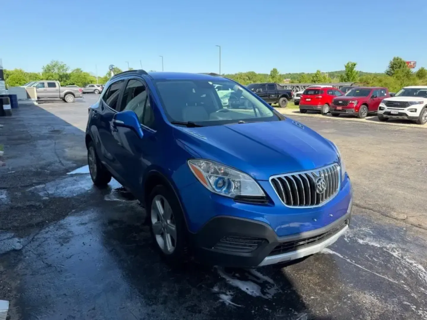 2016 Buick Encore Base (KL4CJASB7GB) with an ECOTEC Turbo 1.4L Variable Valve Timing DOHC 4-cylinder engine, Automatic transmission, located at 141 Commercial Dr, Fredericktown, MO, 63645, (573) 783-6432, 37.570087, -90.320648 - Whether you're commuting down Highway 67, running errands between Fredericktown and Farmington, or packing up for a weekend at St. Francois State Park, a compact SUV that's easy to park, comfortable to drive, and efficient on fuel can make everyday life simpler. This 2016 Buick Encore Base in BLUE d - Photo#1