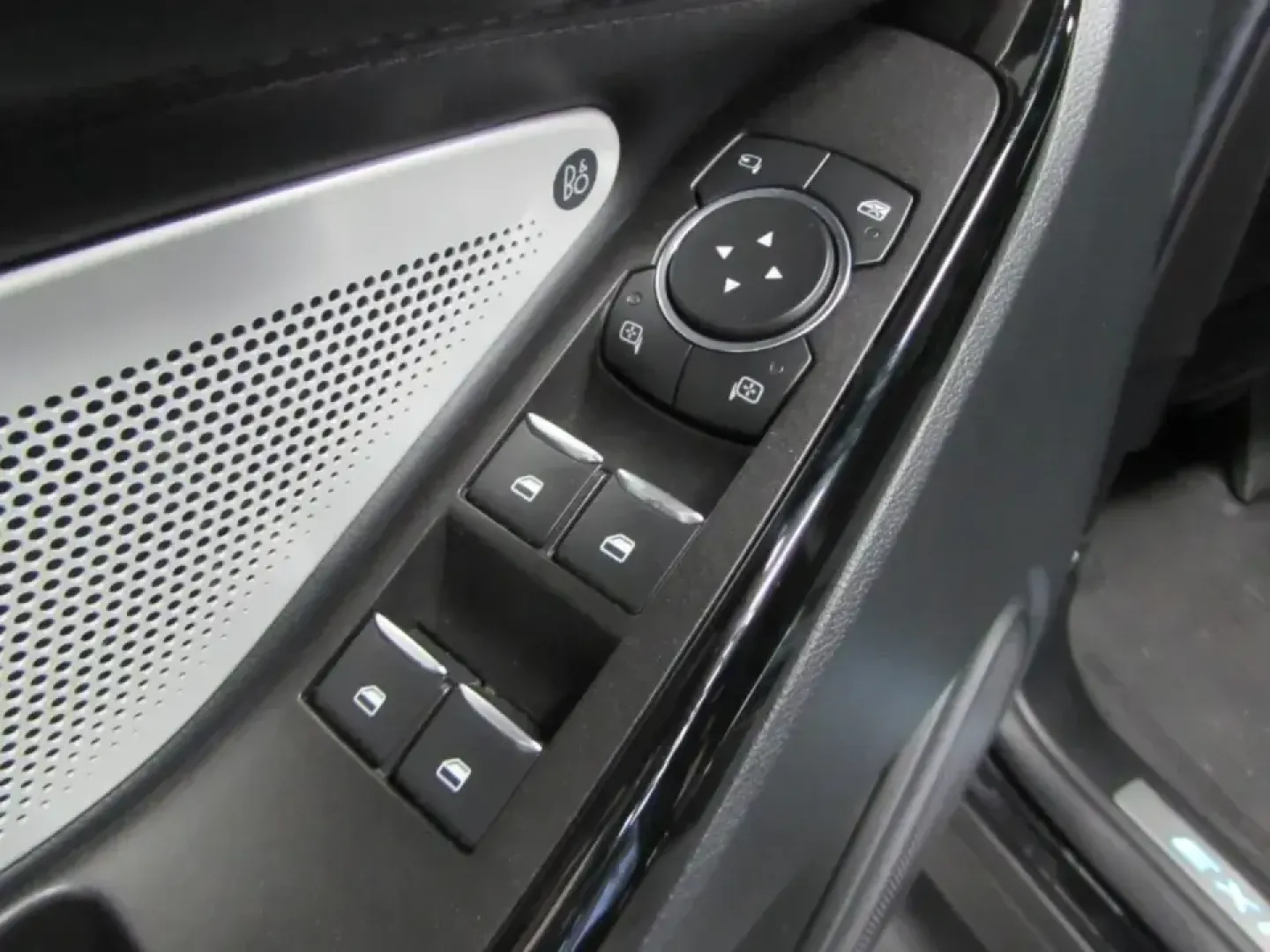2022 /Ebony Ford Explorer Platinum (1FM5K8HC0NG) with an 3.0L V6 DOHC 24V engine, 10A transmission, located at 12836 Highway 21, De Soto, MO, 63020, (636) 337-7777, 38.151867, -90.575615 - Road-trip families, weekend explorers, and long-commute pros-this is the kind of SUV that makes every mile feel like part of the plan. If you want premium comfort without the new-car price, this **2022 Ford Explorer Platinum** is a smart way to upgrade your daily drive while keeping capability ready - Photo#21
