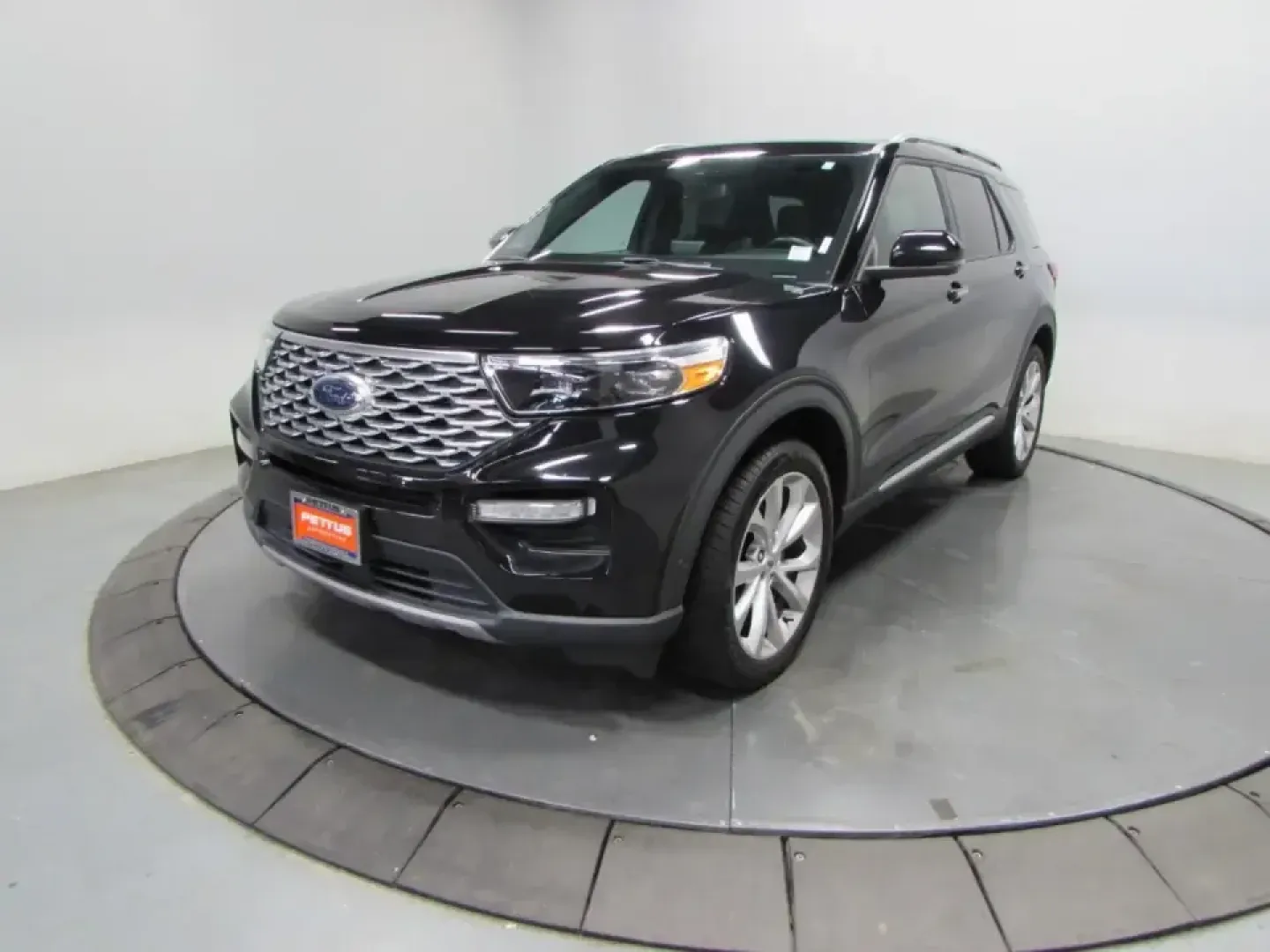 2022 /Ebony Ford Explorer Platinum (1FM5K8HC0NG) with an 3.0L V6 DOHC 24V engine, 10A transmission, located at 12836 Highway 21, De Soto, MO, 63020, (636) 337-7777, 38.151867, -90.575615 - Road-trip families, weekend explorers, and long-commute pros-this is the kind of SUV that makes every mile feel like part of the plan. If you want premium comfort without the new-car price, this **2022 Ford Explorer Platinum** is a smart way to upgrade your daily drive while keeping capability ready - Photo#2