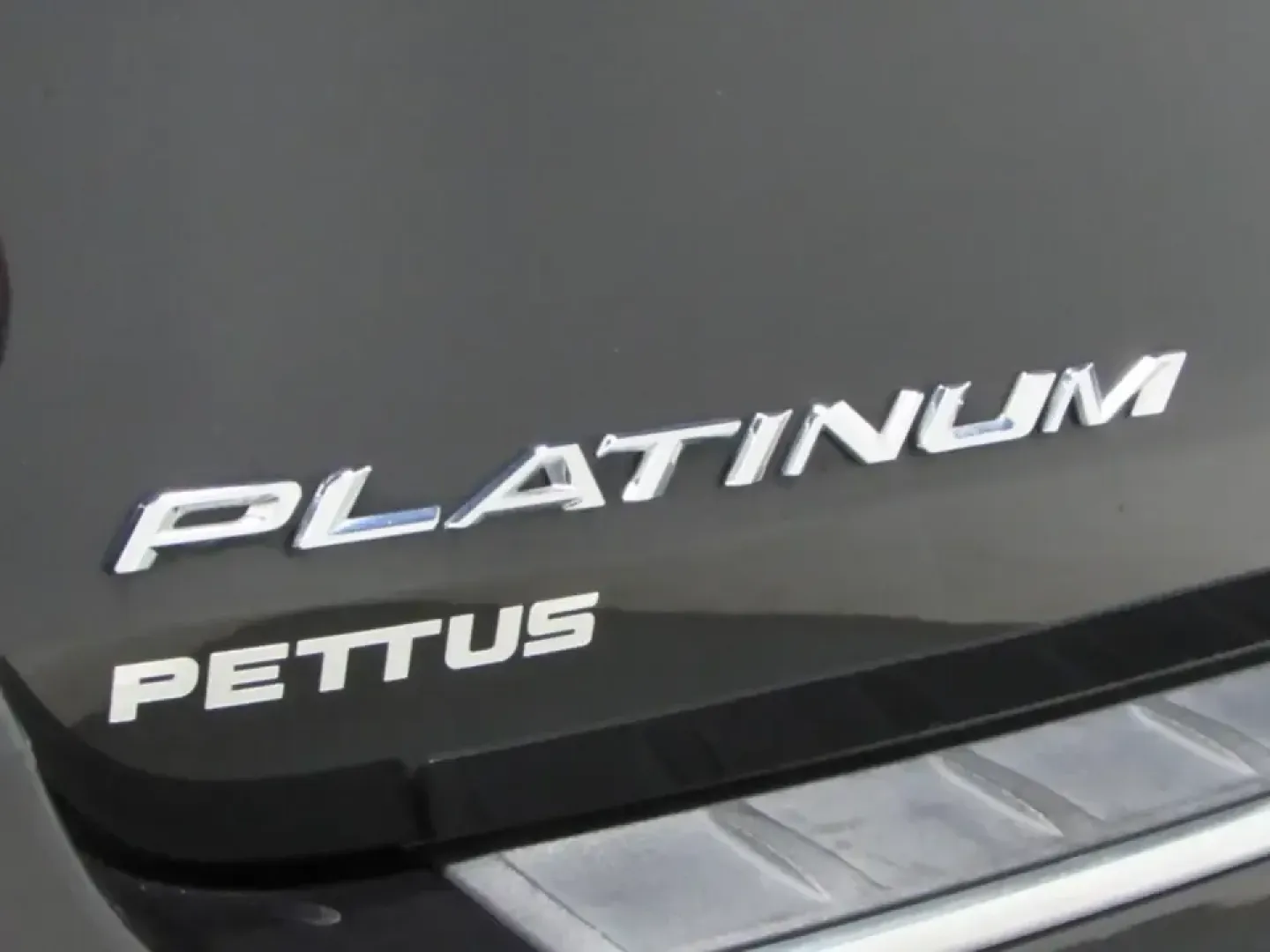 2022 /Ebony Ford Explorer Platinum (1FM5K8HC0NG) with an 3.0L V6 DOHC 24V engine, 10A transmission, located at 12836 Highway 21, De Soto, MO, 63020, (636) 337-7777, 38.151867, -90.575615 - Road-trip families, weekend explorers, and long-commute pros-this is the kind of SUV that makes every mile feel like part of the plan. If you want premium comfort without the new-car price, this **2022 Ford Explorer Platinum** is a smart way to upgrade your daily drive while keeping capability ready - Photo#37
