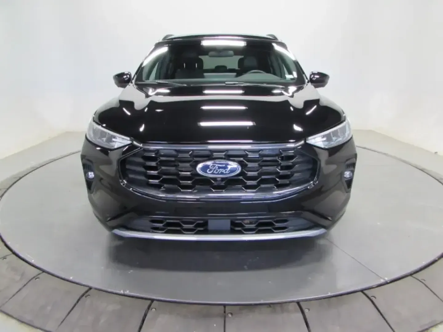 2024 /Ebony Ford Escape ST-Line Select (1FMCU9NZ6RU) with an 2.5L L4 DOHC 16V HYBRID engine, 8A transmission, located at 12836 Highway 21, De Soto, MO, 63020, (636) 337-7777, 38.151867, -90.575615 - Fuel-sipping weekday commutes, kid-friendly school runs, and spontaneous weekend getaways down to the Ozarks-this 2024 Ford Escape Hybrid ST-Line Select is built for real life in and around De Soto, Missouri. If you've been searching used cars near me and want a modern SUV that feels current, drives - Photo#1