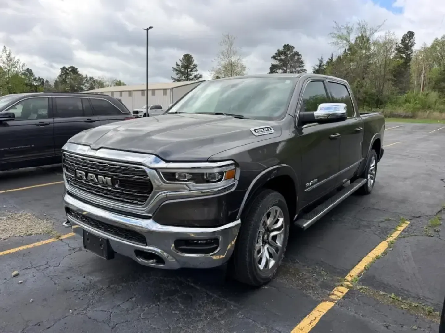 2024 /Black Leather Ram 1500 Limited (1C6SRFHTXRN) with an 5.7L V8 HEMI MDS VVT eTorque engine, Automatic transmission, located at 970 Woodlawn Dr., Farmington, MO, 63640, (573) 431-7800, 37.825642, -90.468674 - If your weekends include lake days at St. Joe State Park, hauling gear to a campsite, or simply cruising Highway 67 in comfort after a long workweek, this 2024 Ram 1500 Limited is the kind of truck that fits the lifestyle-luxury where you want it, capability where you need it, and the confidence of - Photo#0