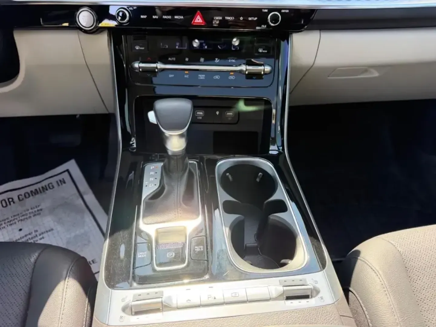 2024 /Gray Leather Kia Carnival SX Prestige (KNDNE5H31R6) with an 3.5L GDI + MPI V6 24V DOHC engine, Automatic transmission, located at 970 Woodlawn Dr., Farmington, MO, 63640, (573) 431-7800, 37.825642, -90.468674 - Load up the crew, cue the playlist, and make every errand feel like a mini road trip-this **2024 Kia Carnival SX Prestige** is built for families, busy professionals, and anyone who wants SUV-style presence with minivan practicality. Whether you're shuttling kids to practice, commuting from Farmingt - Photo#19
