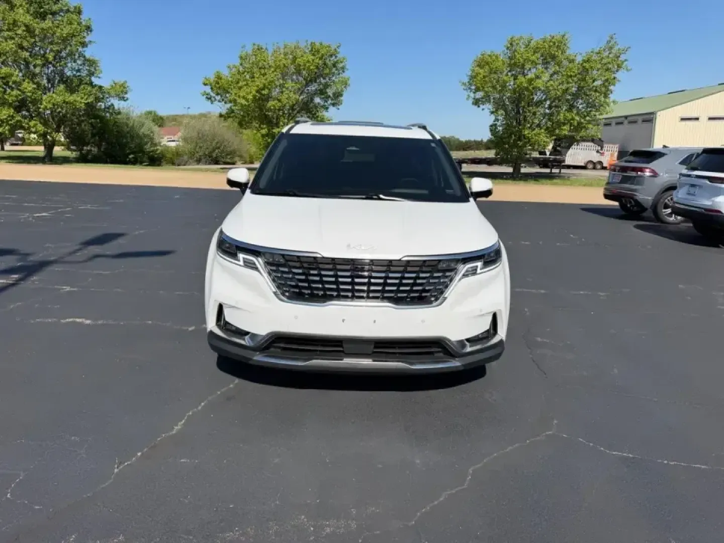 2024 /Gray Leather Kia Carnival SX Prestige (KNDNE5H31R6) with an 3.5L GDI + MPI V6 24V DOHC engine, Automatic transmission, located at 970 Woodlawn Dr., Farmington, MO, 63640, (573) 431-7800, 37.825642, -90.468674 - Load up the crew, cue the playlist, and make every errand feel like a mini road trip-this **2024 Kia Carnival SX Prestige** is built for families, busy professionals, and anyone who wants SUV-style presence with minivan practicality. Whether you're shuttling kids to practice, commuting from Farmingt - Photo#8