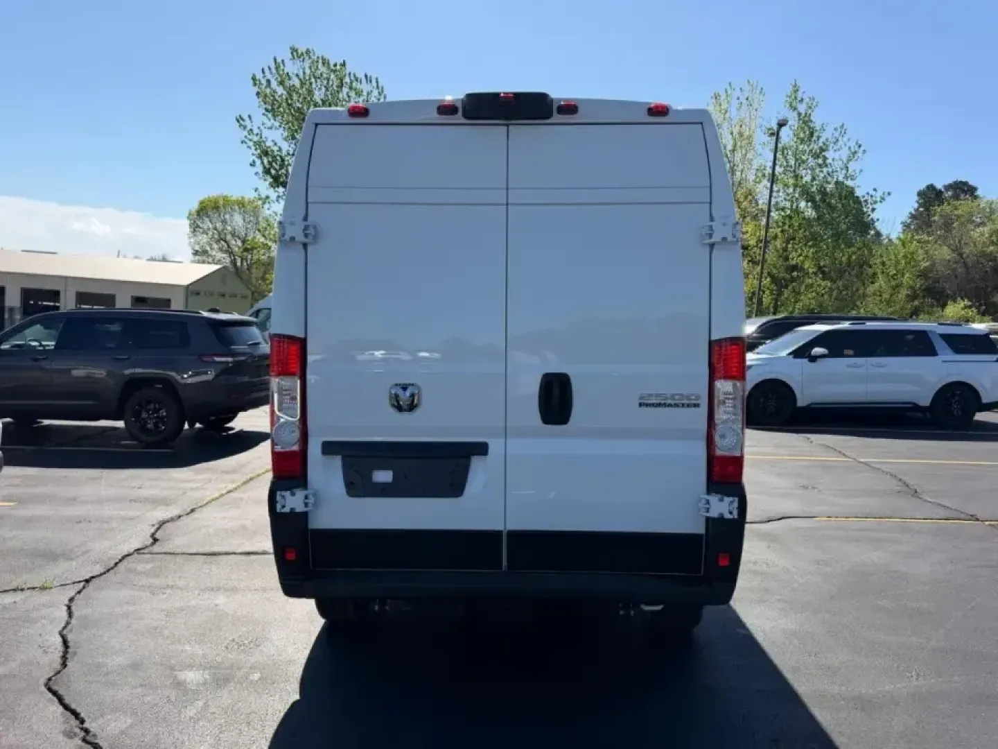 2026 /Black Cloth Ram ProMaster 2500 High Roof (3C6LRVDG0TE) with an 3.6L V6 24V VVT engine, 6A transmission, located at 970 Woodlawn Dr., Farmington, MO, 63640, (573) 431-7800, 37.825642, -90.468674 - Built for real workdays and big plans, this 2026 Ram ProMaster 2500 High Roof is the kind of van that turns a busy schedule into a smooth routine-whether you're a contractor hauling tools across town, a small-business owner making deliveries, or a weekend adventurer converting a high-roof cabin into - Photo#3