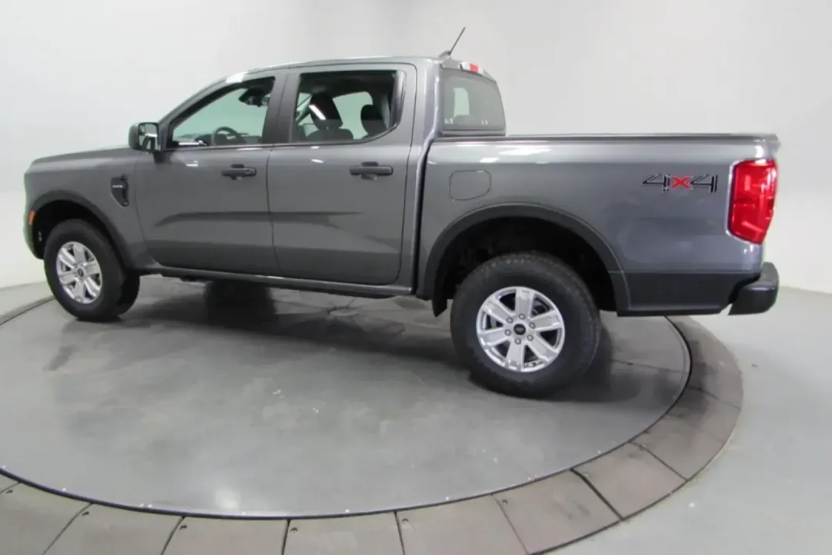 2025 /Ebony Cloth Ford Ranger XL (1FTER4PH5SL) with an 2.3L EcoBoost engine, Automatic transmission, located at 12836 Highway 21, De Soto, MO, 63020, (636) 337-7777, 38.151867, -90.575615 - **Unleash Your Adventurous Spirit with the 2025 Ford Ranger XL: The Perfect Truck for Every Journey!**<br /> <br /> Are you ready to elevate your outdoor escapades or tackle daily commutes like never before? The 2025 Ford Ranger XL is here to redefine your driving experience! With a rugged design, v - Photo#4