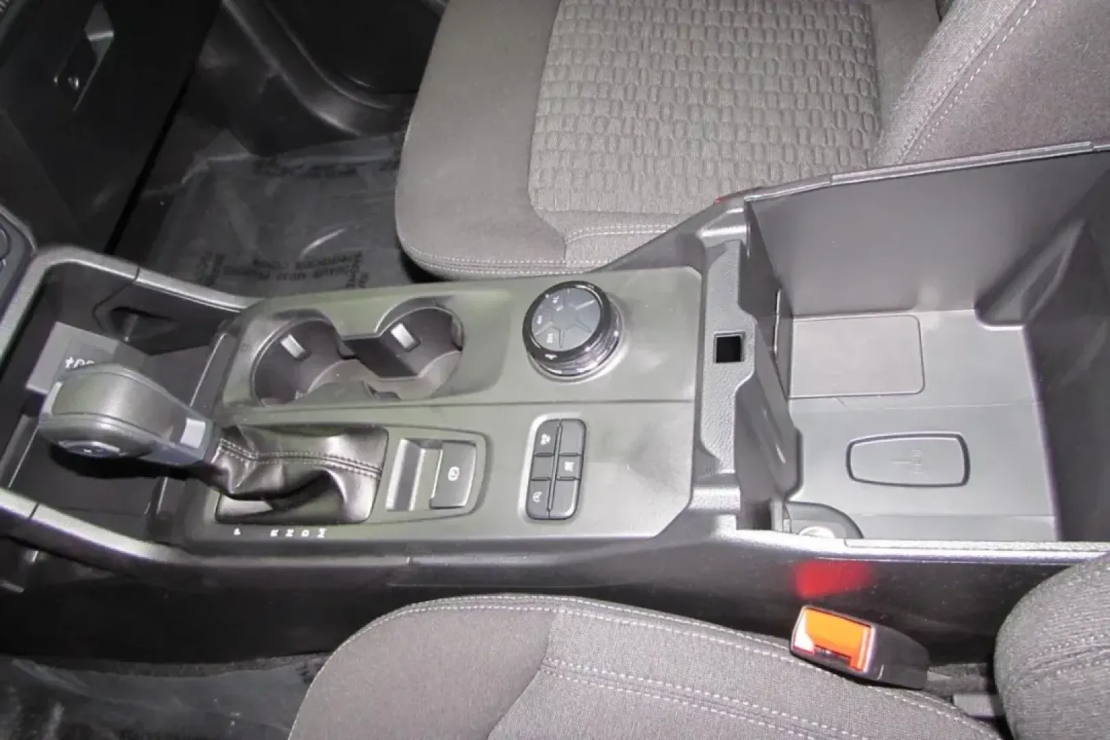 2025 /Ebony Cloth Ford Ranger XL (1FTER4PH5SL) with an 2.3L EcoBoost engine, Automatic transmission, located at 12836 Highway 21, De Soto, MO, 63020, (636) 337-7777, 38.151867, -90.575615 - **Unleash Your Adventurous Spirit with the 2025 Ford Ranger XL: The Perfect Truck for Every Journey!**<br /> <br /> Are you ready to elevate your outdoor escapades or tackle daily commutes like never before? The 2025 Ford Ranger XL is here to redefine your driving experience! With a rugged design, v - Photo#23