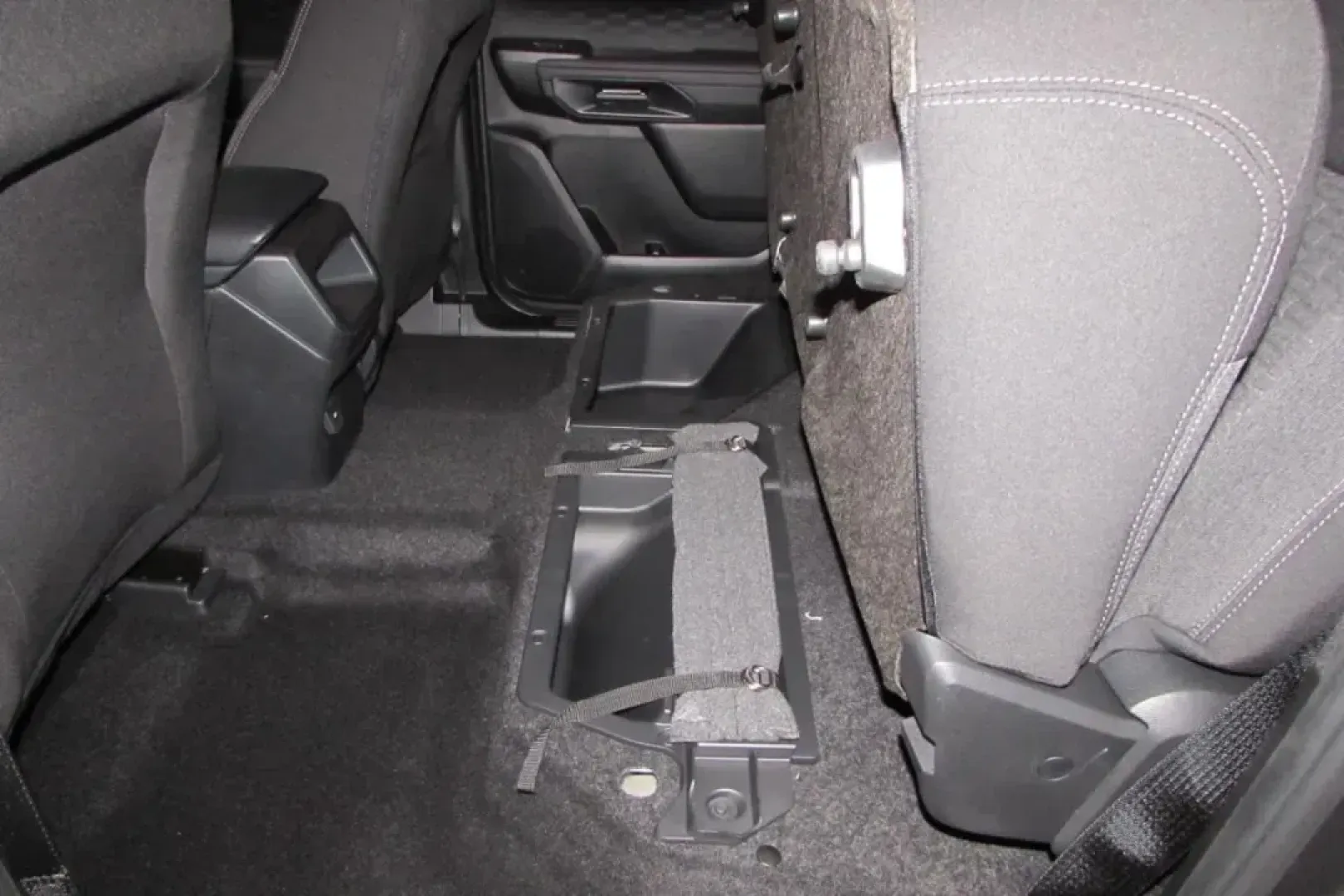 2025 /Ebony Cloth Ford Ranger XL (1FTER4PH5SL) with an 2.3L EcoBoost engine, Automatic transmission, located at 12836 Highway 21, De Soto, MO, 63020, (636) 337-7777, 38.151867, -90.575615 - **Unleash Your Adventurous Spirit with the 2025 Ford Ranger XL: The Perfect Truck for Every Journey!**<br /> <br /> Are you ready to elevate your outdoor escapades or tackle daily commutes like never before? The 2025 Ford Ranger XL is here to redefine your driving experience! With a rugged design, v - Photo#28