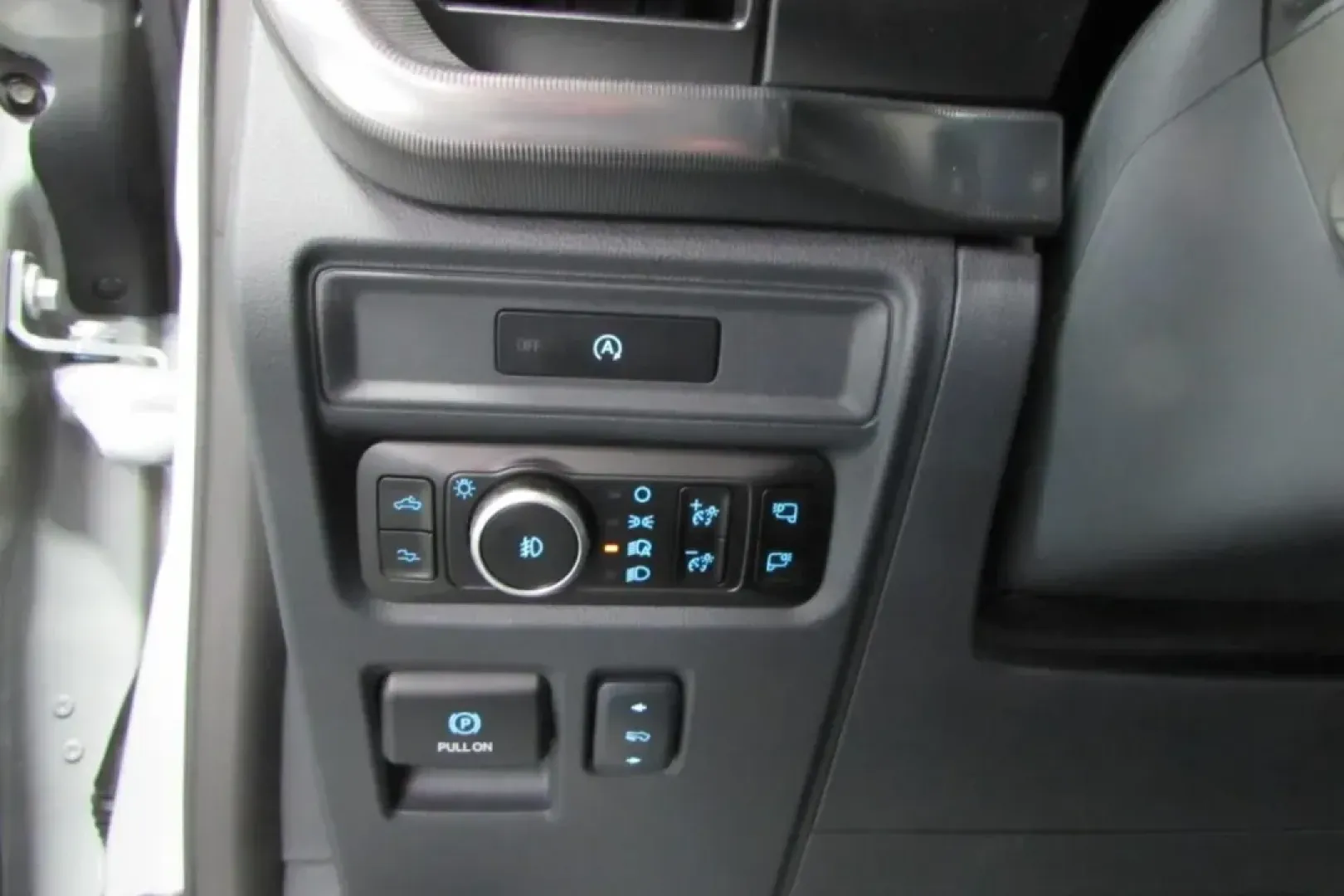 2025 /Black Leather Ford F-150 Raptor (1FTFW1RG9SF) with an 3.5L V6 EcoBoost High Output engine, Automatic transmission, located at 12836 Highway 21, De Soto, MO, 63020, (636) 337-7777, 38.151867, -90.575615 - Ready to elevate your adventures? The 2025 Ford F-150 Raptor is the ultimate truck for those who crave off-road excitement without sacrificing comfort or technology. Whether you're a weekend warrior looking to conquer rugged trails or a savvy commuter seeking an impressive blend of power and efficie - Photo#16