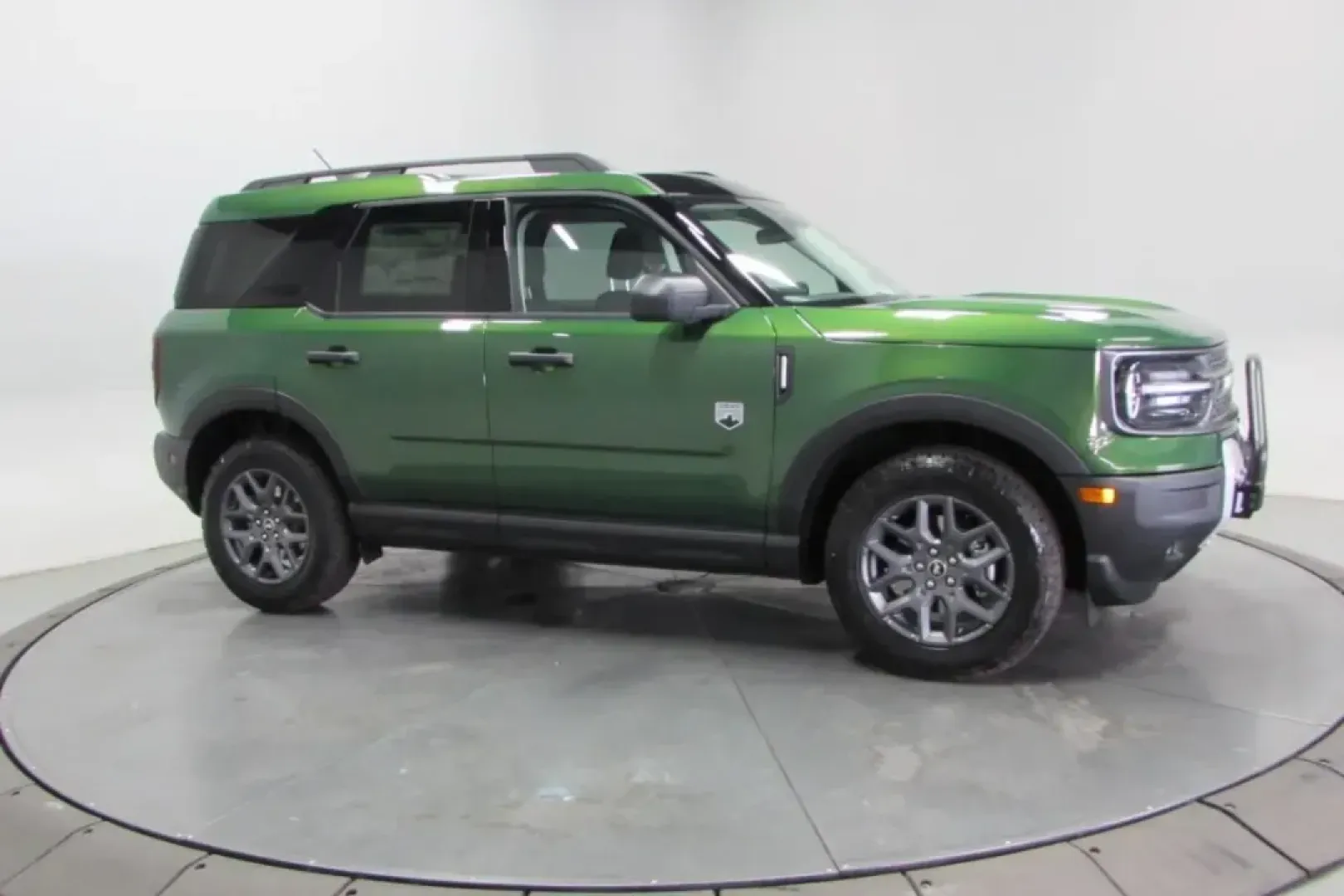 2025 /Medium Lt Smoked Truffle Cloth Ford Bronco Sport Big Bend (3FMCR9BN3SR) with an 1.5L EcoBoost engine, Automatic transmission, located at 12836 Highway 21, De Soto, MO, 63020, (636) 337-7777, 38.151867, -90.575615 - **Explore the Great Outdoors with the 2025 Ford Bronco Sport Big Bend!** <br /> <br /> Are you ready to elevate your adventures? Perfect for weekend getaways and daily commutes alike, the 2025 Ford Bronco Sport Big Bend is designed for those who crave versatility without sacrificing comfort or style - Photo#3