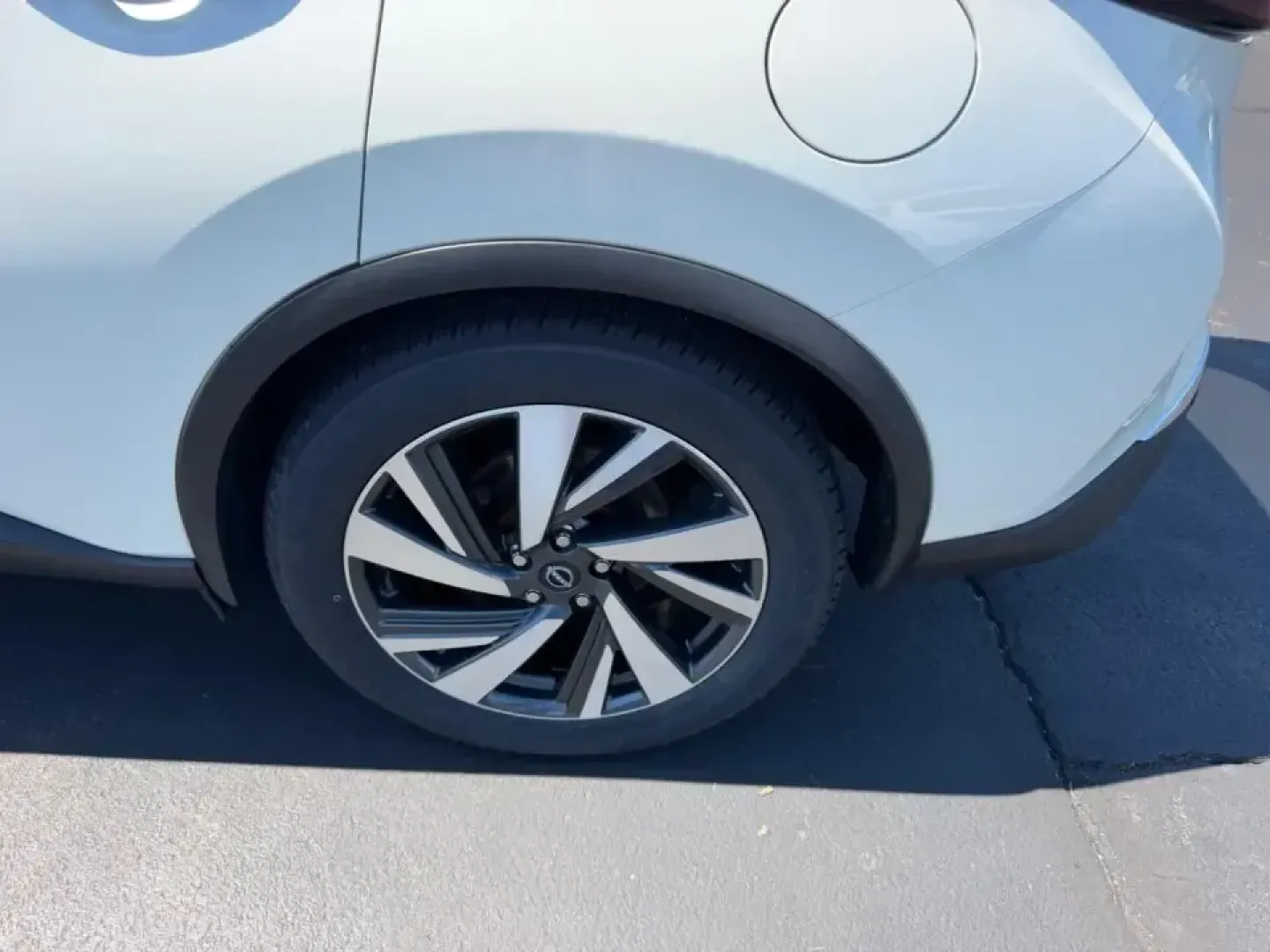 2023 /Graphite Leather Nissan Murano SL (5N1AZ2CSXPC) with an 3.5L DOHC 24-Valve V6 engine, Automatic transmission, located at 970 Woodlawn Dr., Farmington, MO, 63640, (573) 431-7800, 37.825642, -90.468674 - Whether your weekends mean a family getaway to the St. Francois State Park area, a date-night drive through downtown Farmington, or a comfortable daily commute along US67, this 2023 Nissan Murano SL AWD is the kind of SUV that fits real life-quiet, confident, and ready for four-season Missouri roads - Photo#6